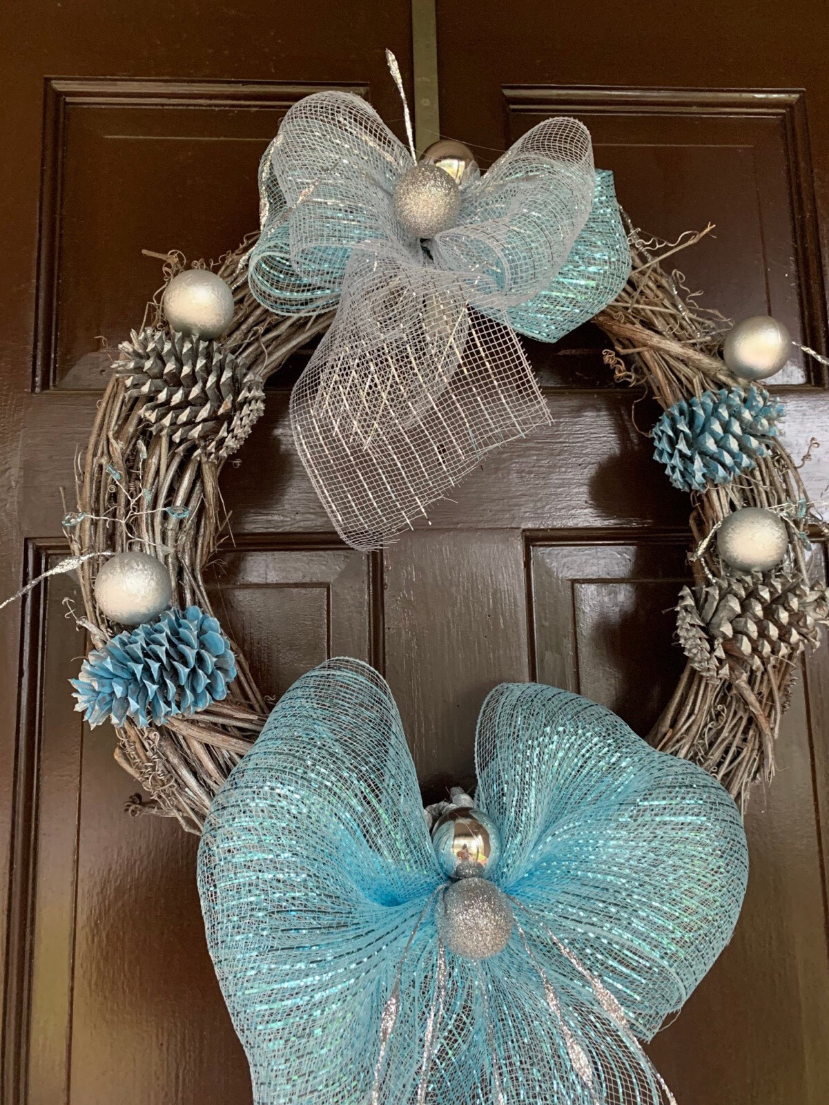Cool In Silver & Cold In Blue= Fall/winter wreath. Sparkly Blue & Silver