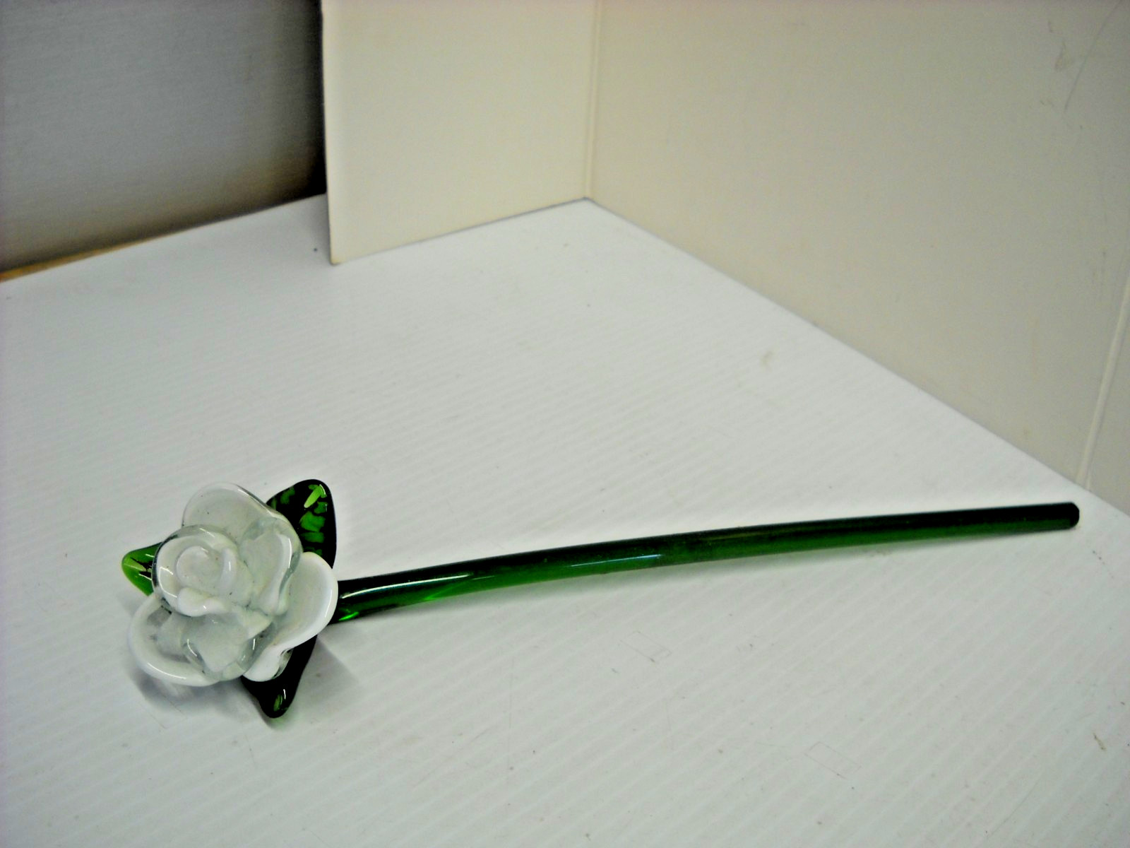 Vintage Hand Blown Glass Long Stem Rose Flower White 11-1/2″