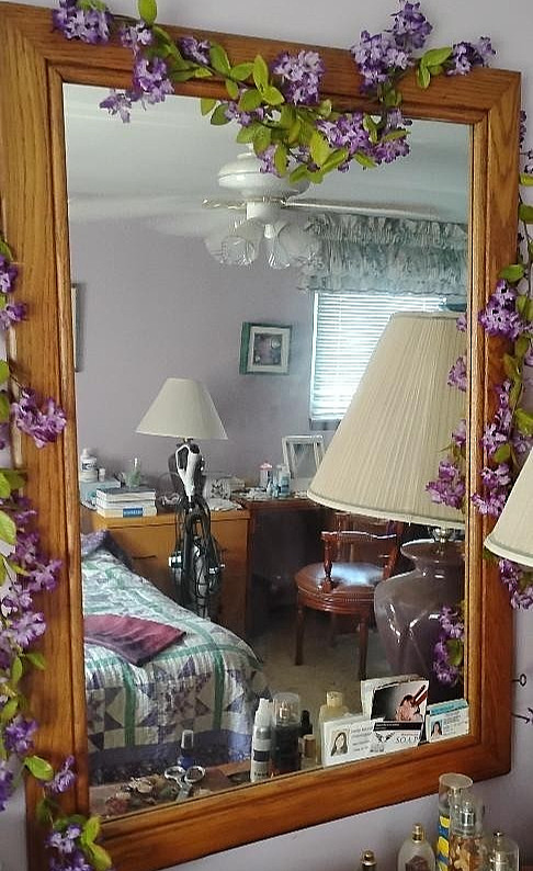 10 Ft. Artificial LILAC Flower Garland Realistic Summer Swag , Wedding, Mantel