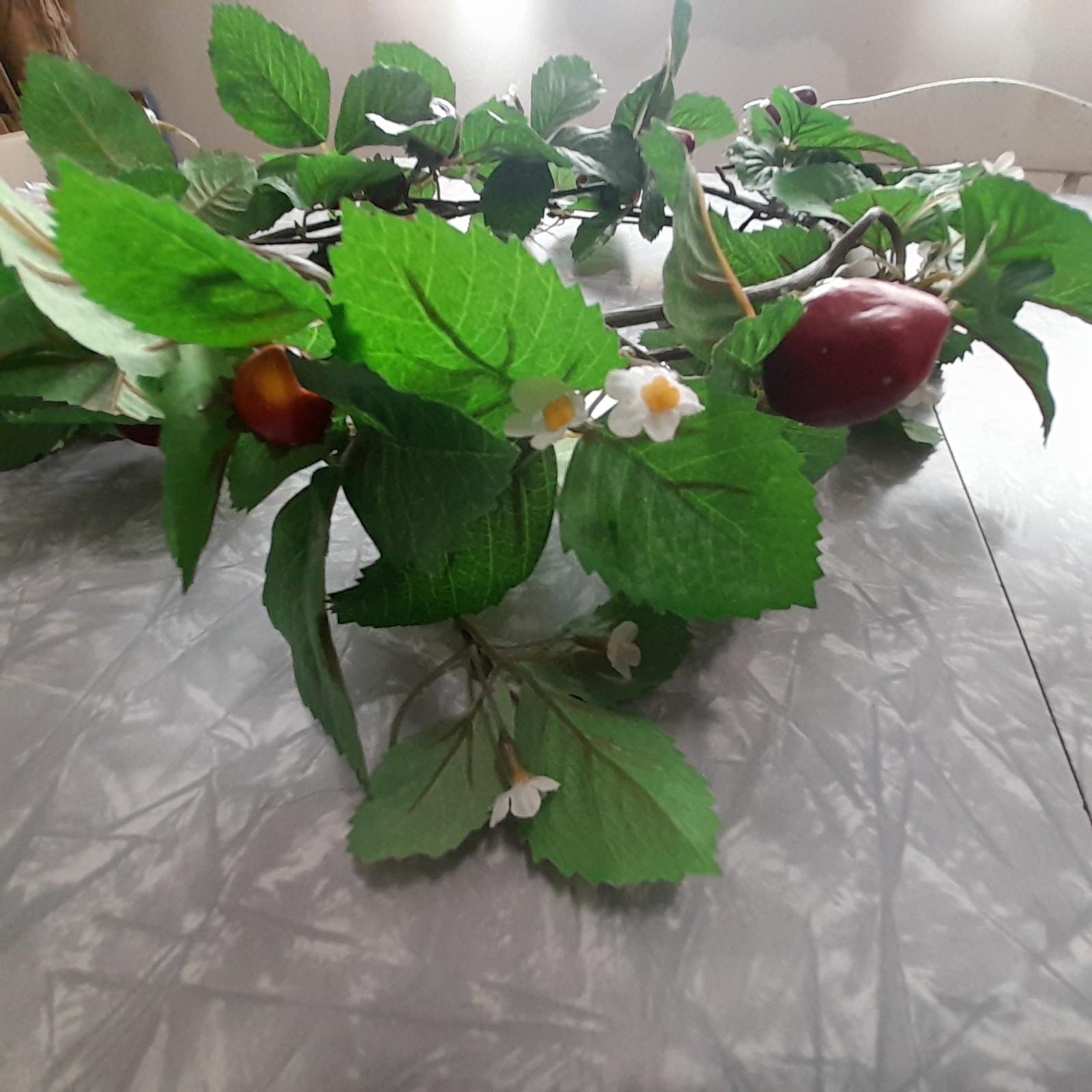 Artificial Strawberry Flower Plant Vine Strawberry White Flowers Garland 6ft