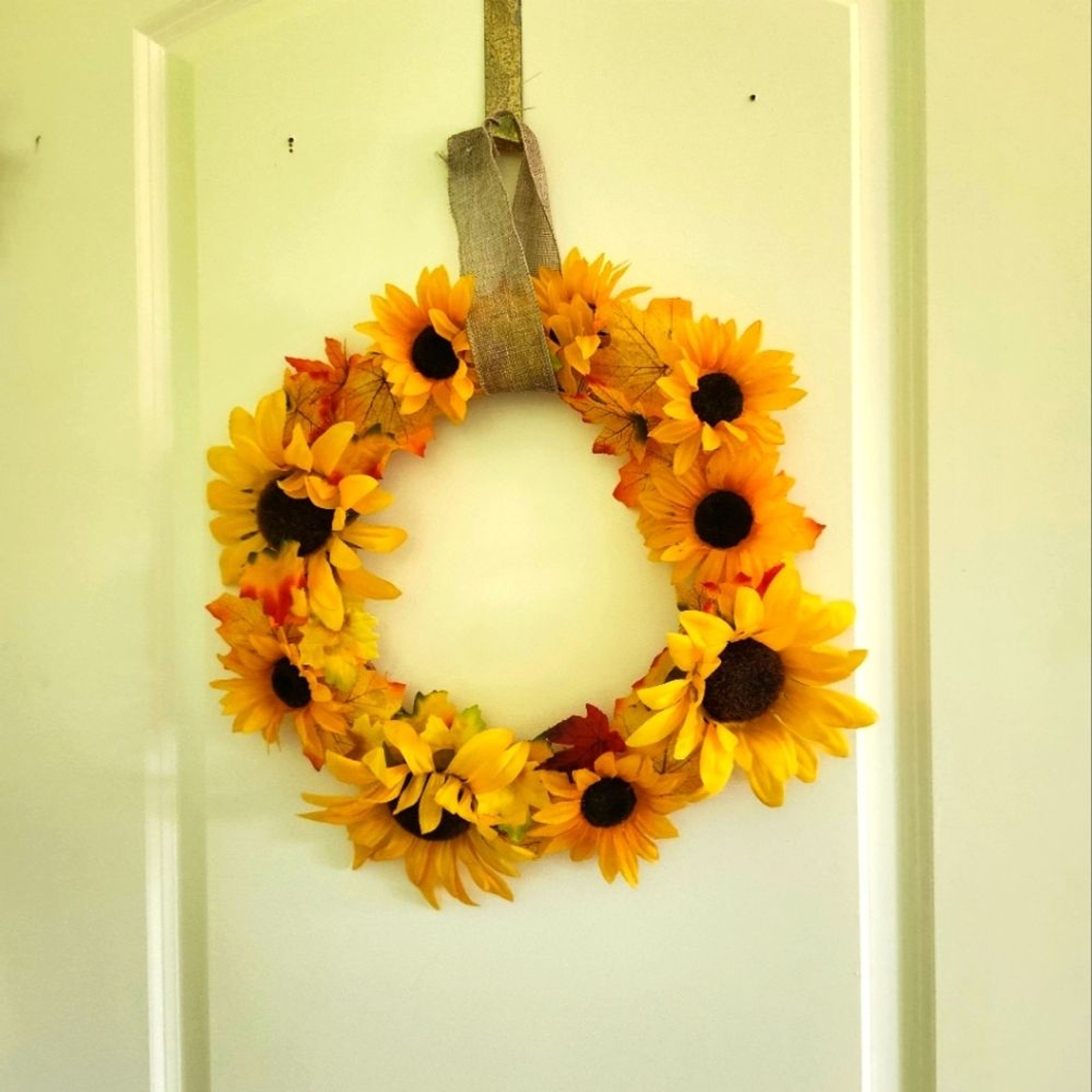 Hand Crafted Yellow Sunflower Floral Wreath Summer Door Wall Decoration