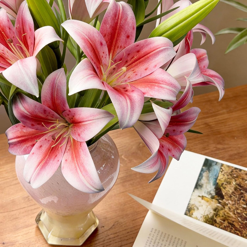 6 Bundles 18 Artificial Lily Flowers with 12 Heads Fully Bloomed Lilies & 6 Buds