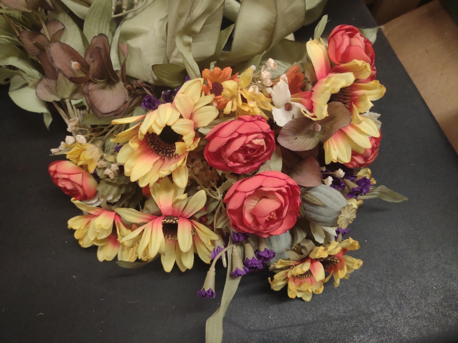 14″ Vintage Silk Bush, 16 Stems Desert Design, Dry-Look Sunflower, Ranunculus