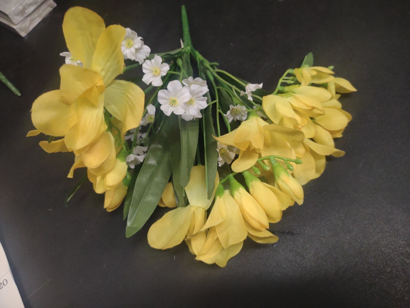 Vintage 10″ Silk Yellow Golden Freesia Bush, 5 Stems, Baby’s Breath & Foliage