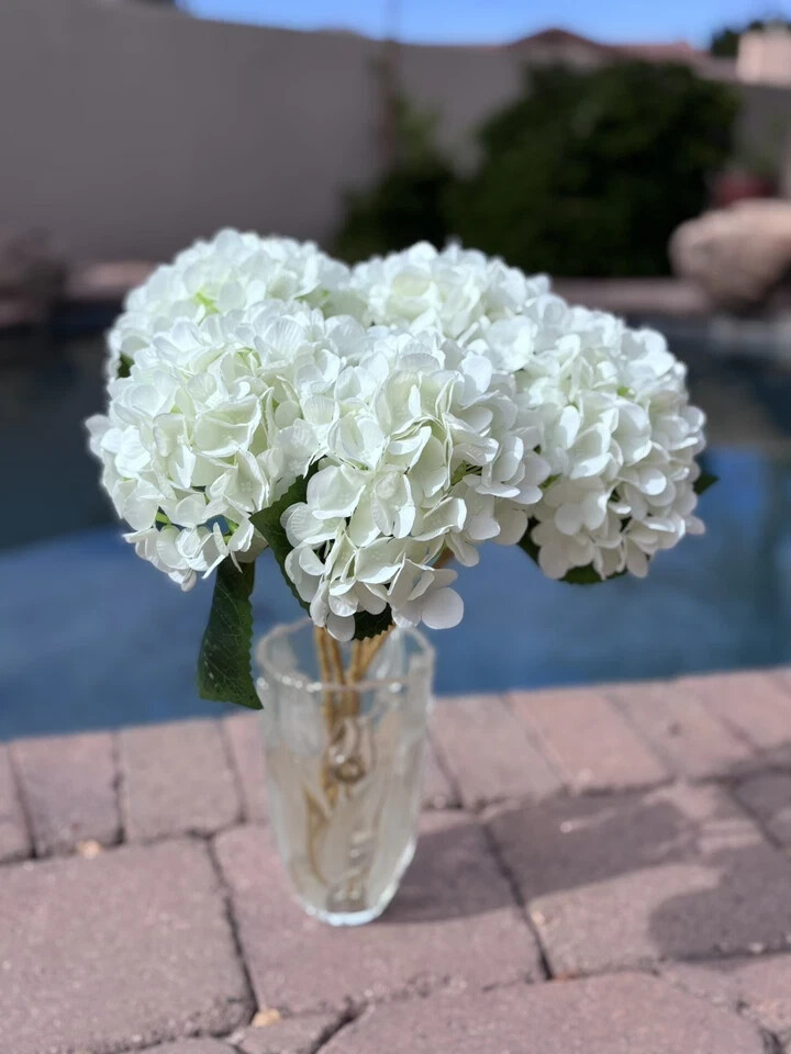 5 Pcs Artificial Silk Hydrangea Flowers 18” Bouquet Arrangement