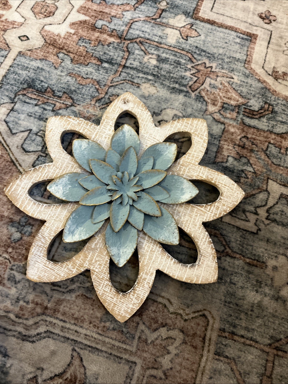 2 Piece Flower Decor