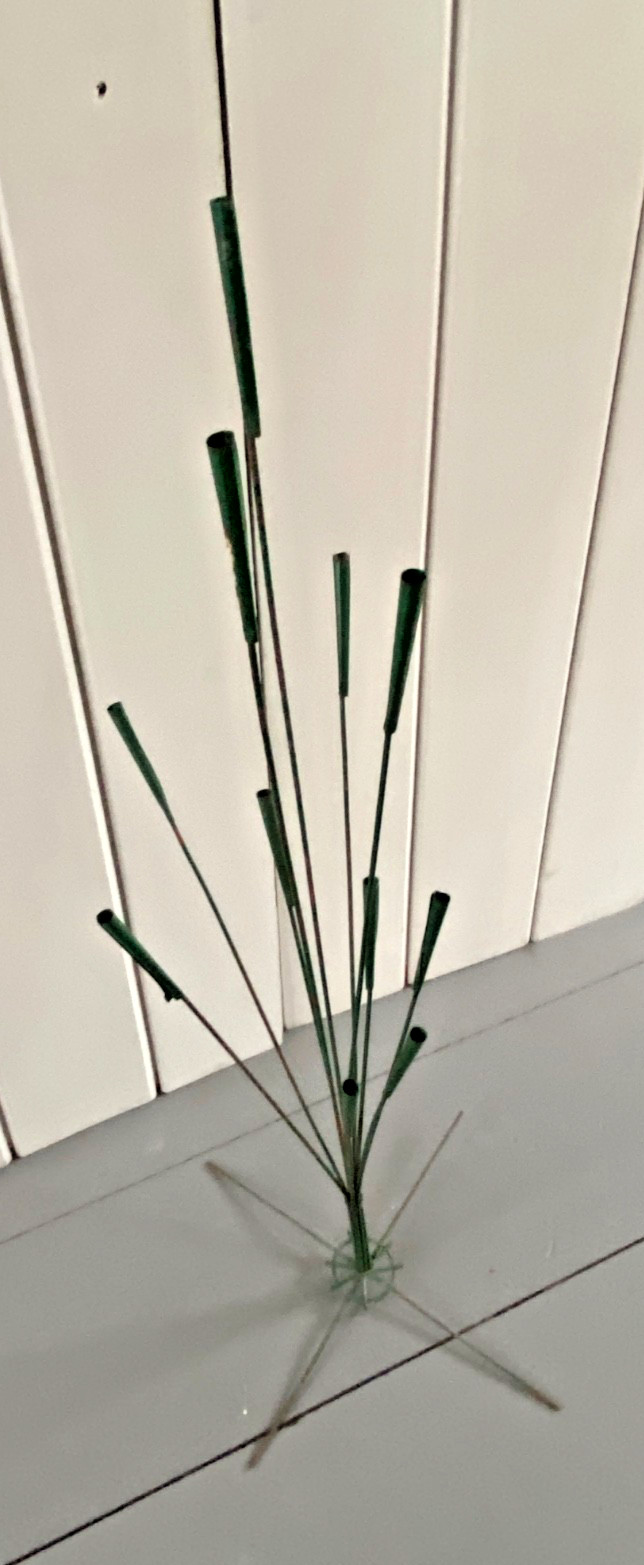 Vtg Rare Green Metal Cattails Grass Flower Frog MCM Kinetic Art Sculpture 37″H