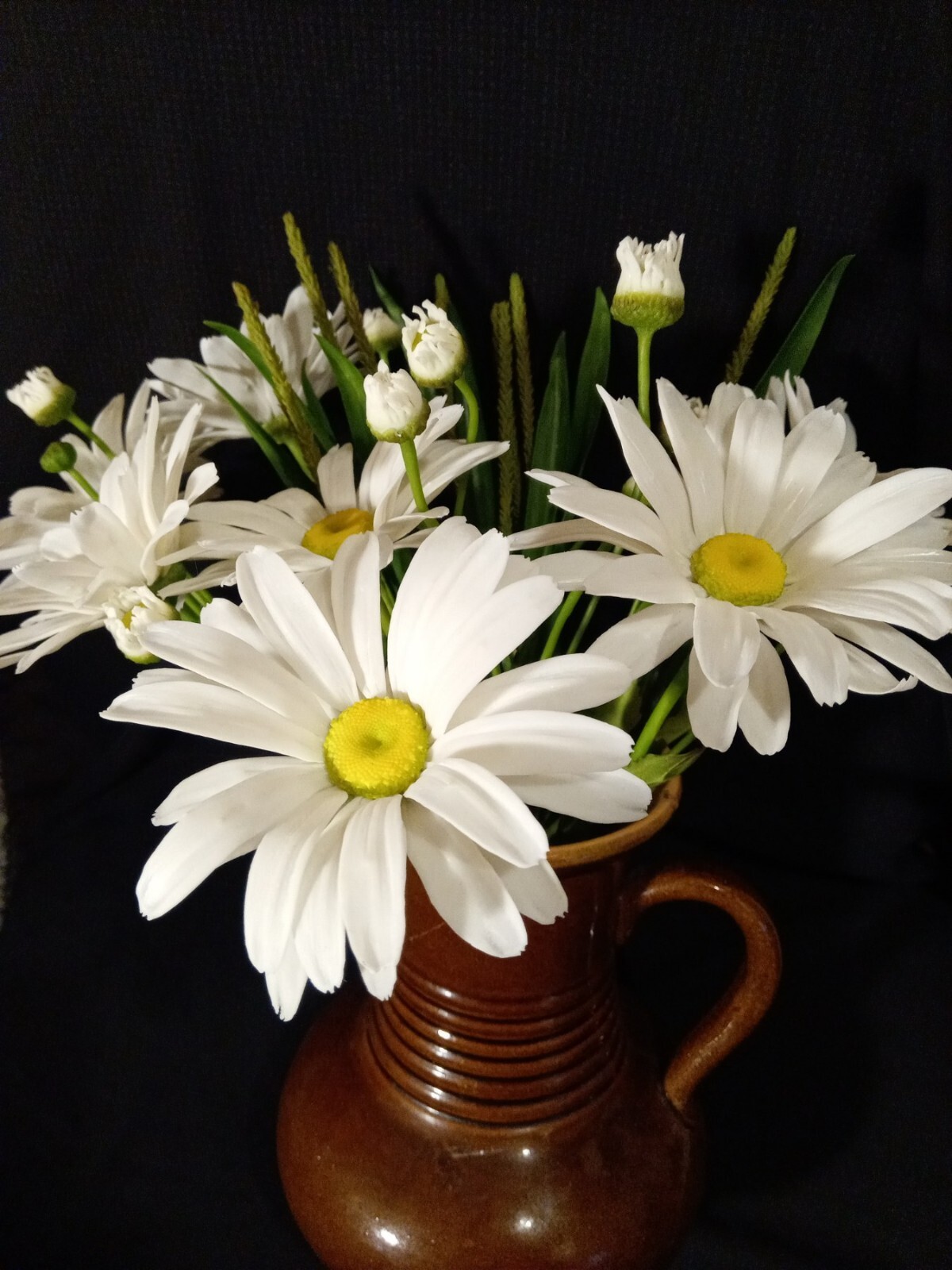 Home Decor Artificial Lifelike Handmade Cold Porcelain White daisies