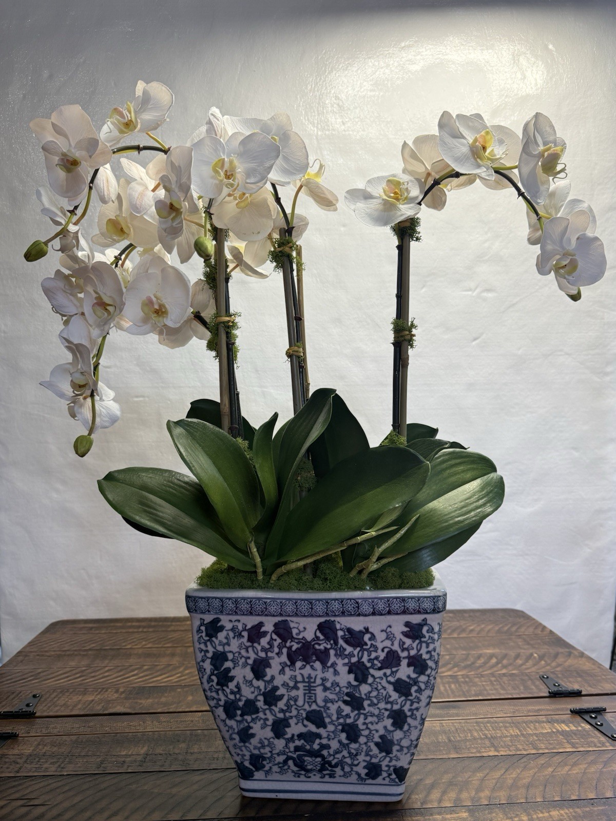 Williams Sonoma Faux Orchids in Cache Pot, 26″ New! Read