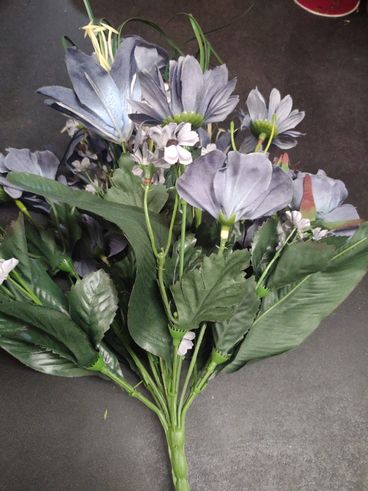 16″ Silk Floral Arrangement Bush, 14 Stems, Rose/Daisy/Tiger Lily, Country Blue