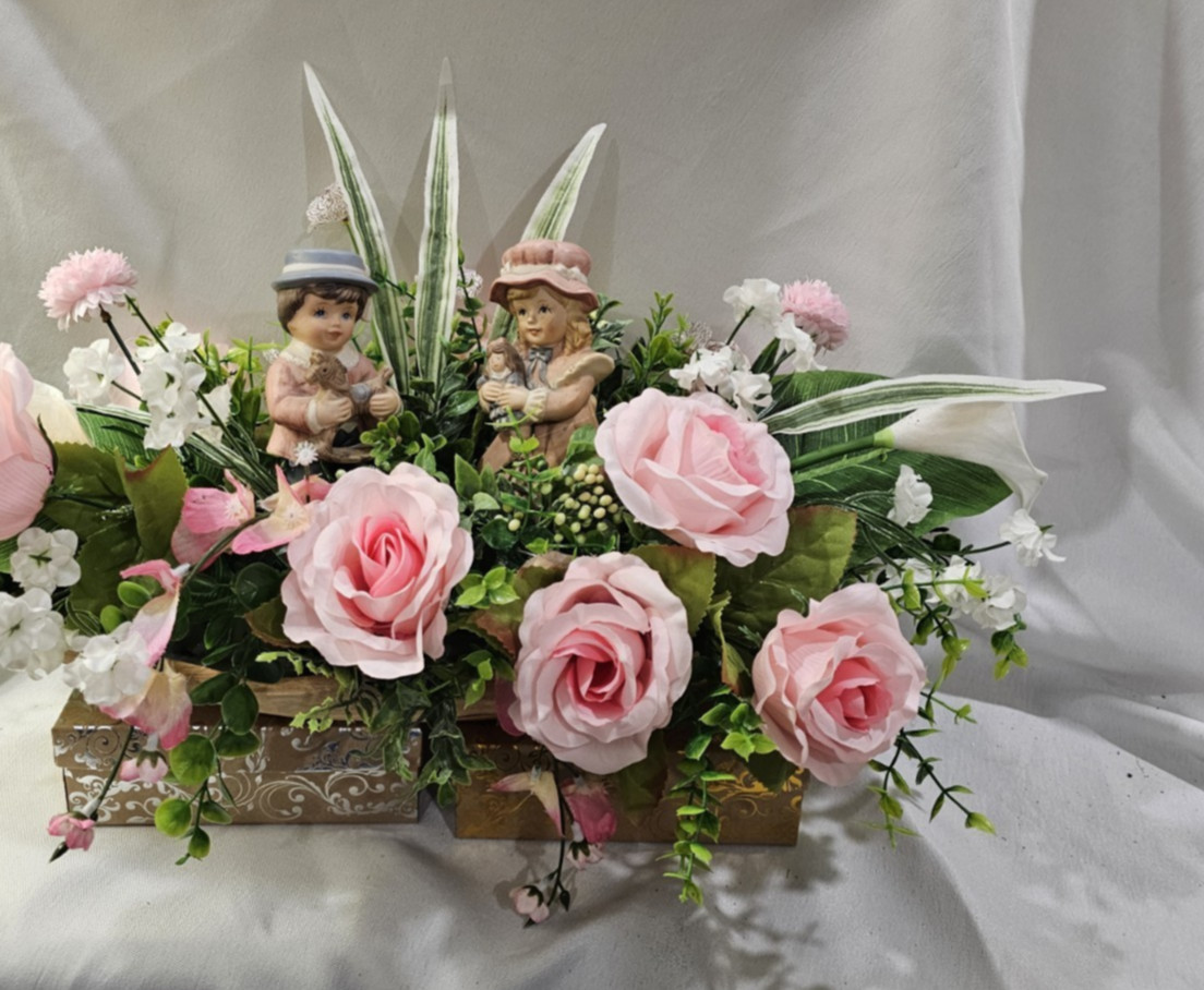 Lovely Floral Centerpiece, Pink Roses, 2 darling children. 15″W in solid wood