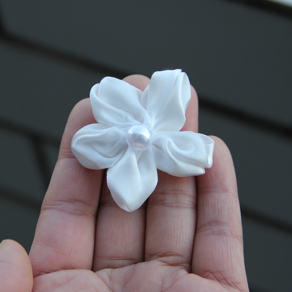 5cm Sweet Rosette Satin Ribbon Flowers With Pearl Used for Diy Headband