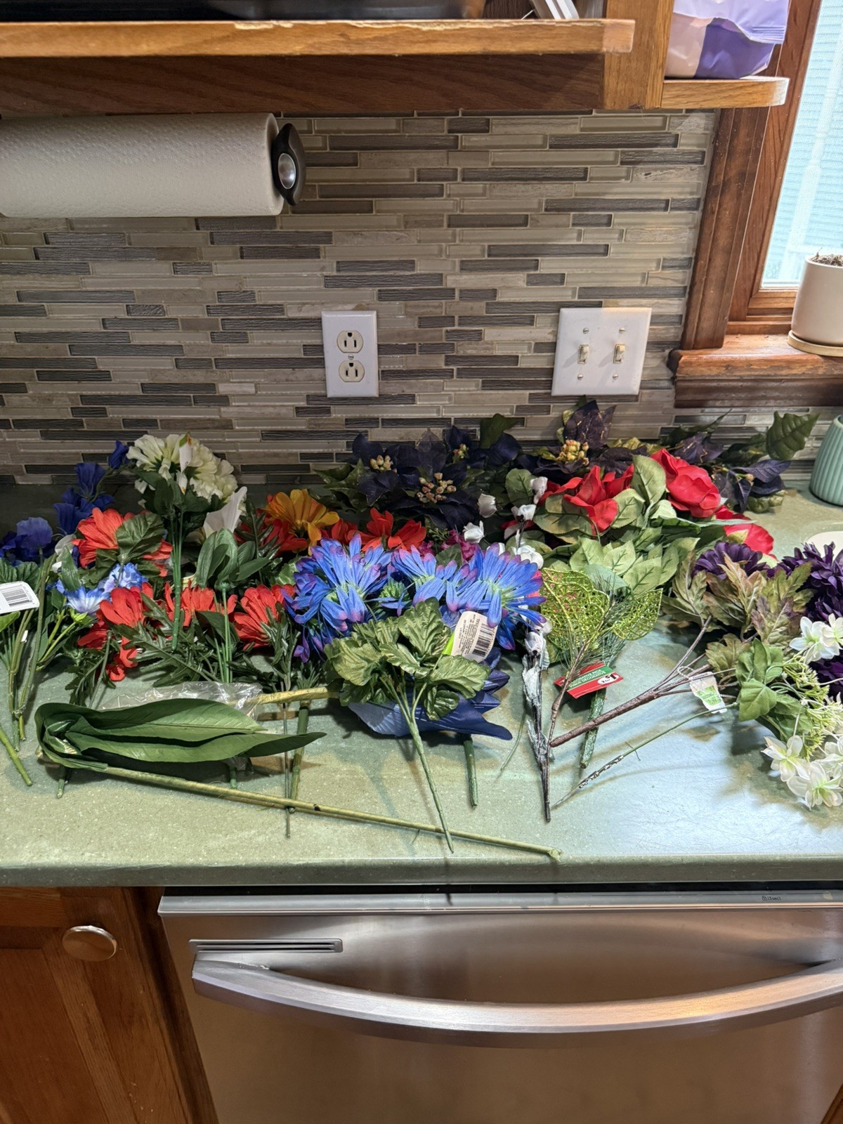 Artificial Flowers/plants For Decoration – The Lot 21 pcs