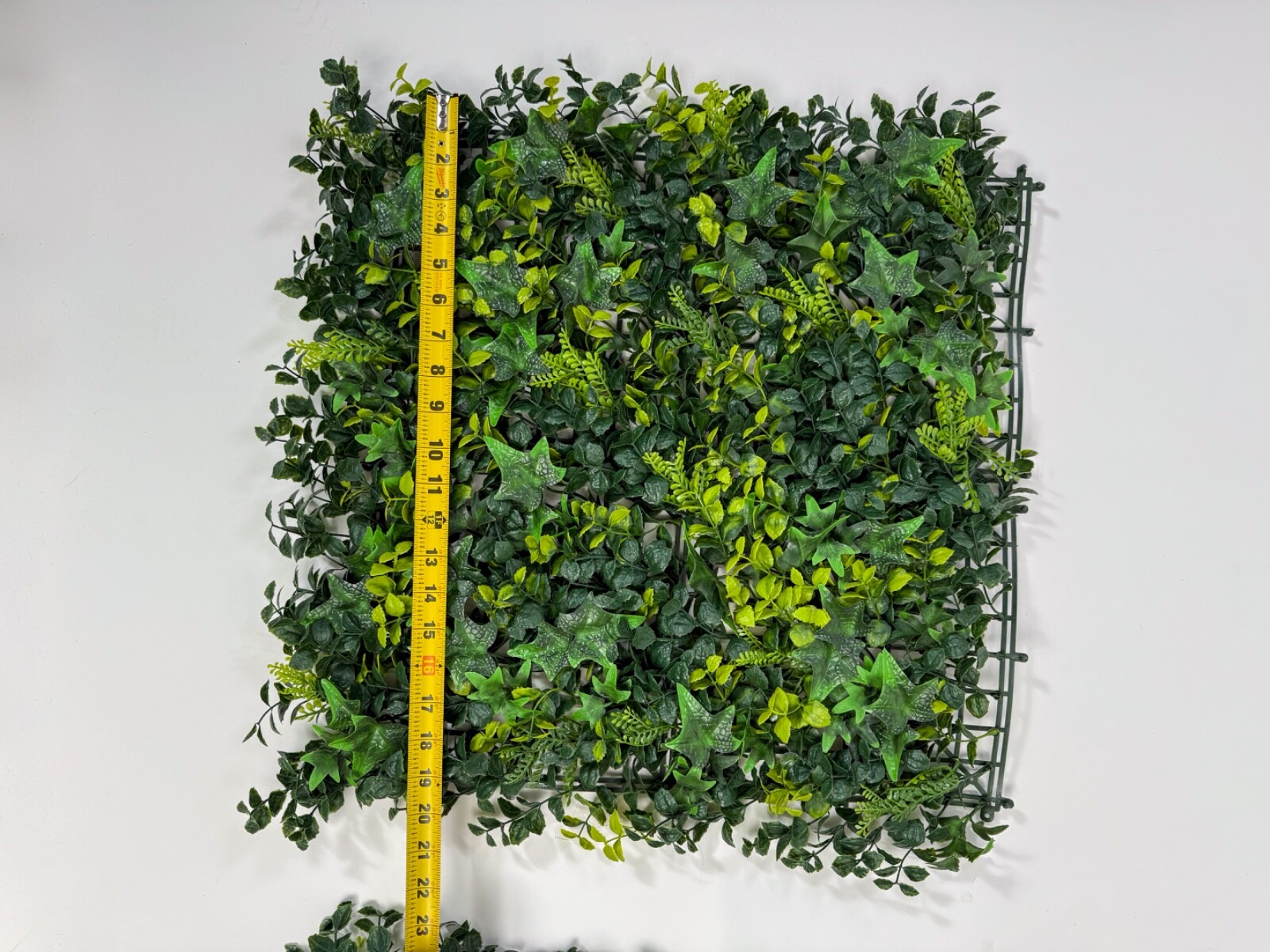 Artificial Grass Wall, 12pcs 20″x20″ Faux Greenery Foliage Panel Outdoor Wedding