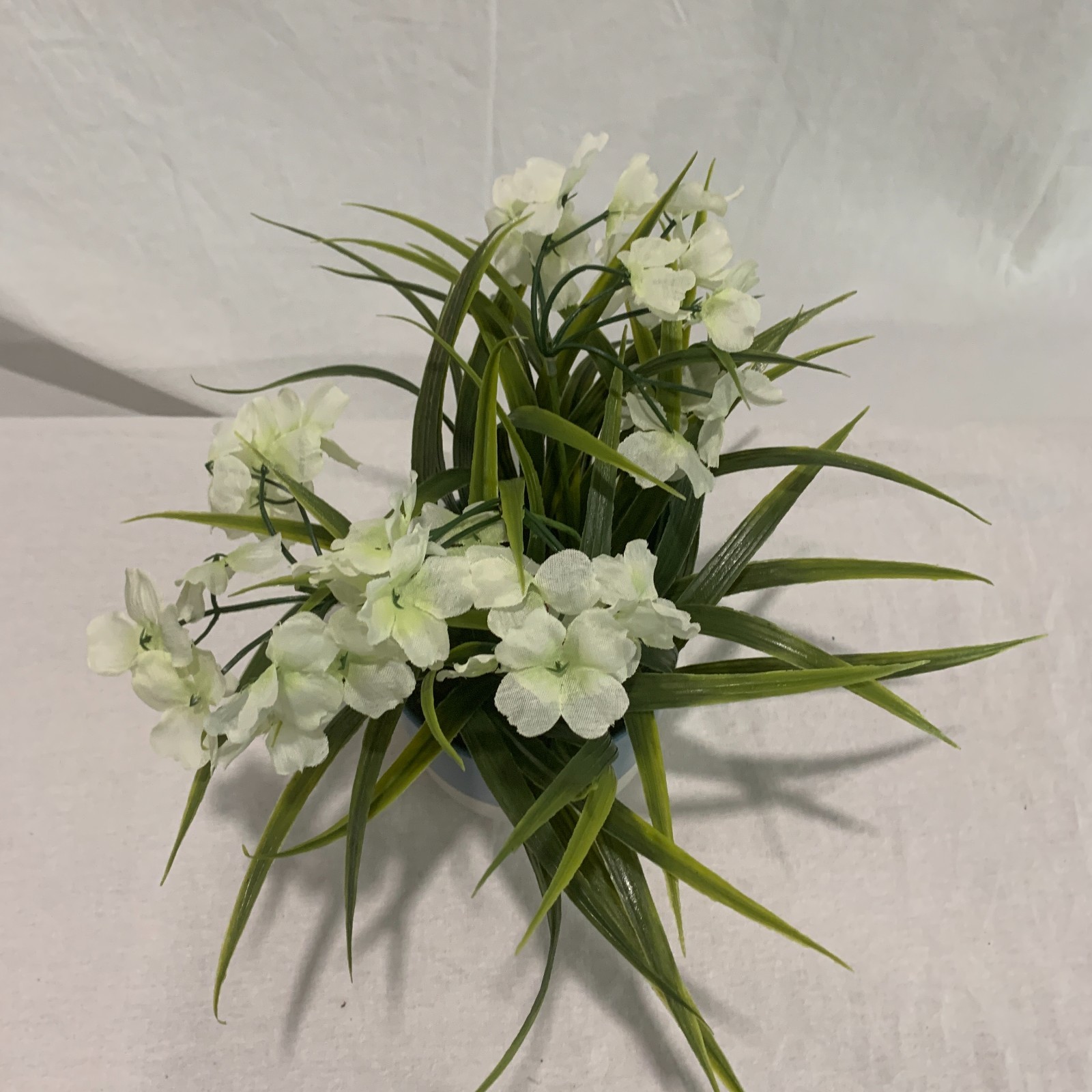 Artificial White Flowers Faux Plant 10″ Blue White Two Tone Ceramic Pot Centerpi