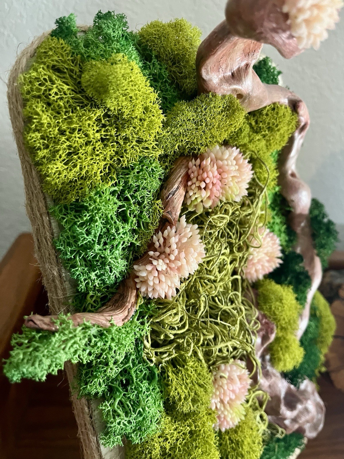 Wood Moss Art Decor w/ Floral Accents LED Lights on Wooden Easel Stand