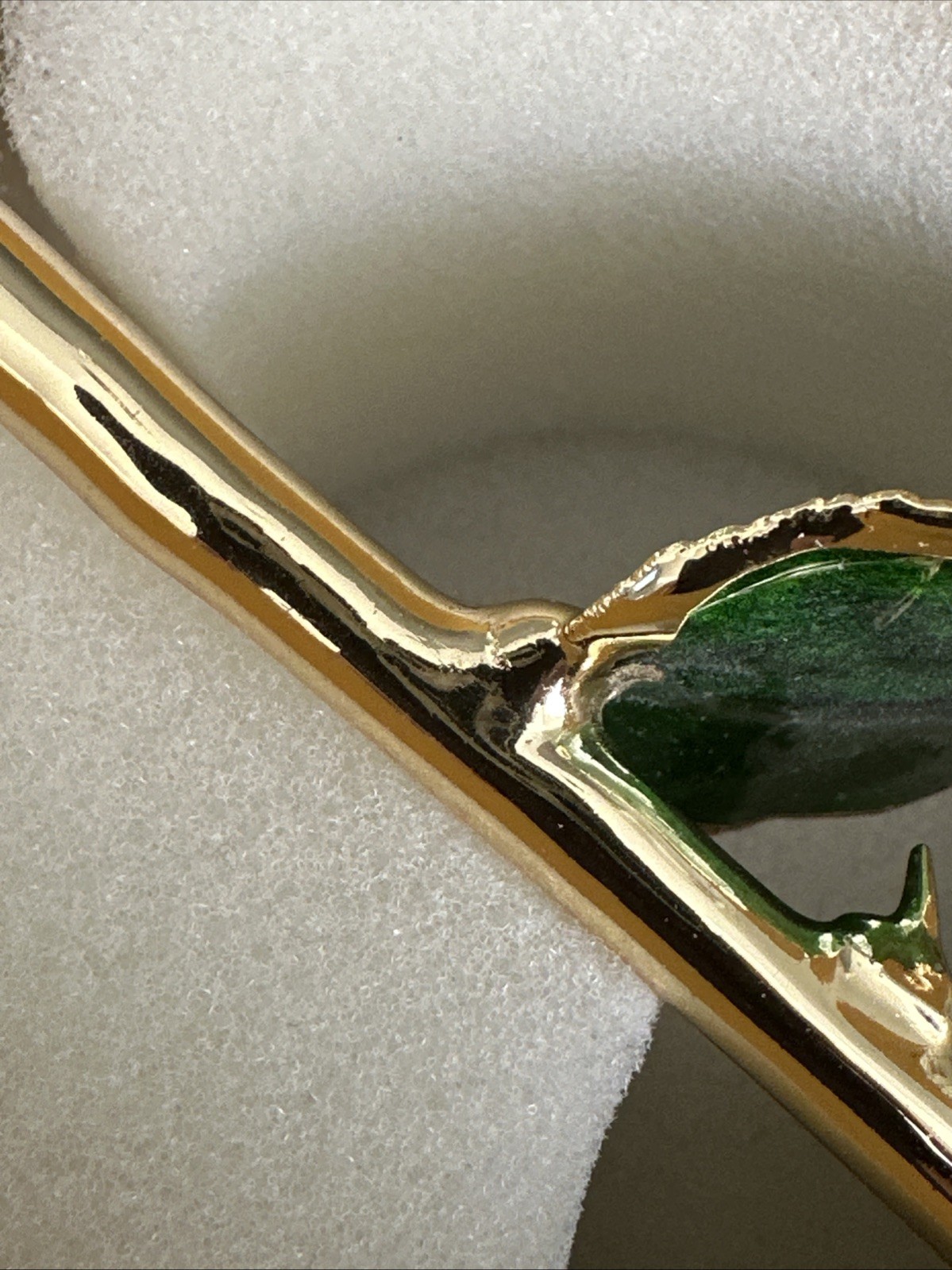 Sinvitron Gold Dipped Rose 24K Real Rose Long Stem Gold Plated Rose w/ Stand