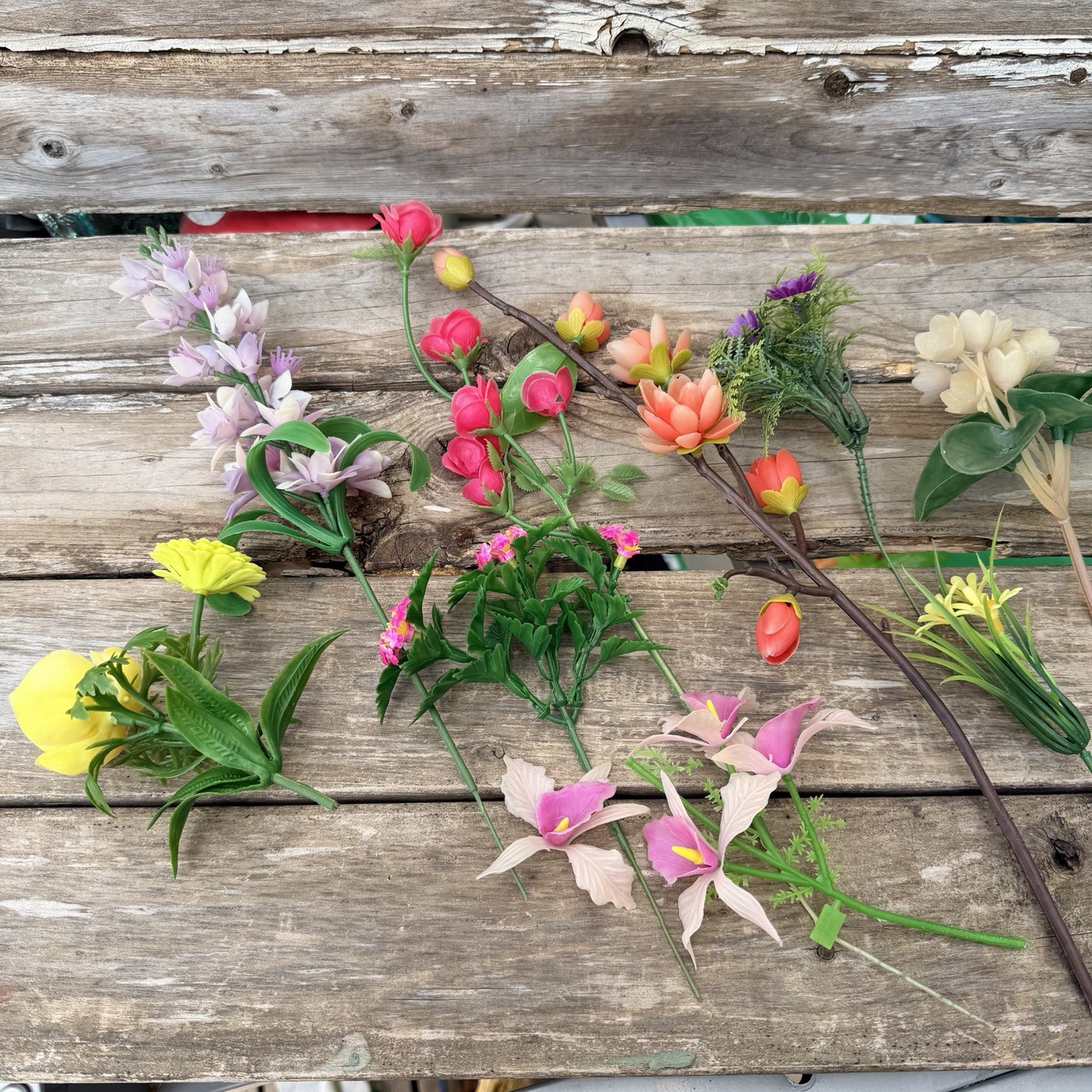 MCM Plastic Flower Lot Variety Millenary Hats Crafts Outdoor Tiki Bar Decor