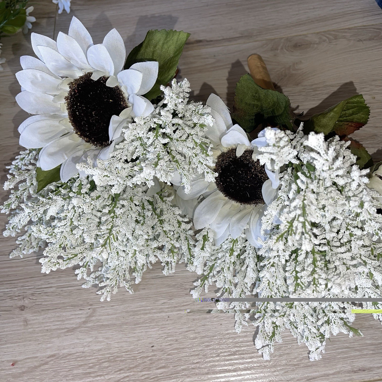 Lot Of Artificial Silk Sunflower Stems, 2 Bouquets, Daisies Cream White Floral