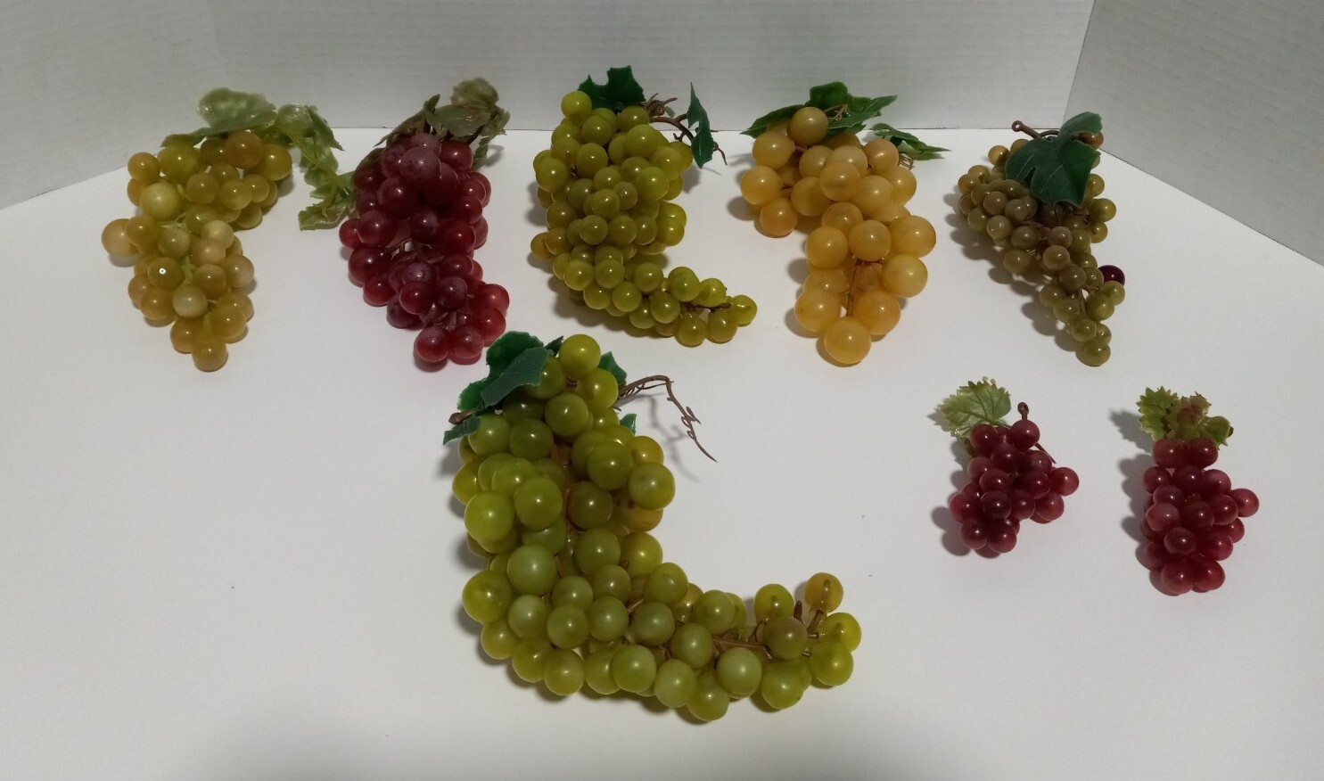 8 Clusters of Grapes Decoration Artificial Plastic Fake Fruits Bunches