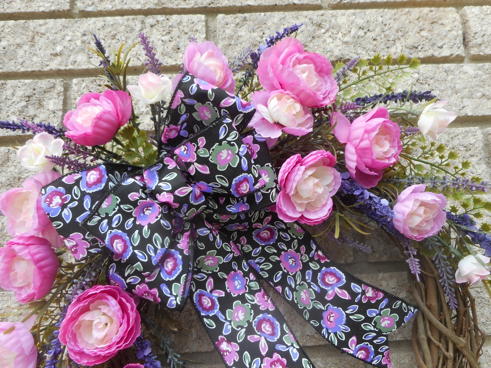 17″ Lavender Stems Pink Ranunculus Floral Spring Summer Grapevine Door Wreath