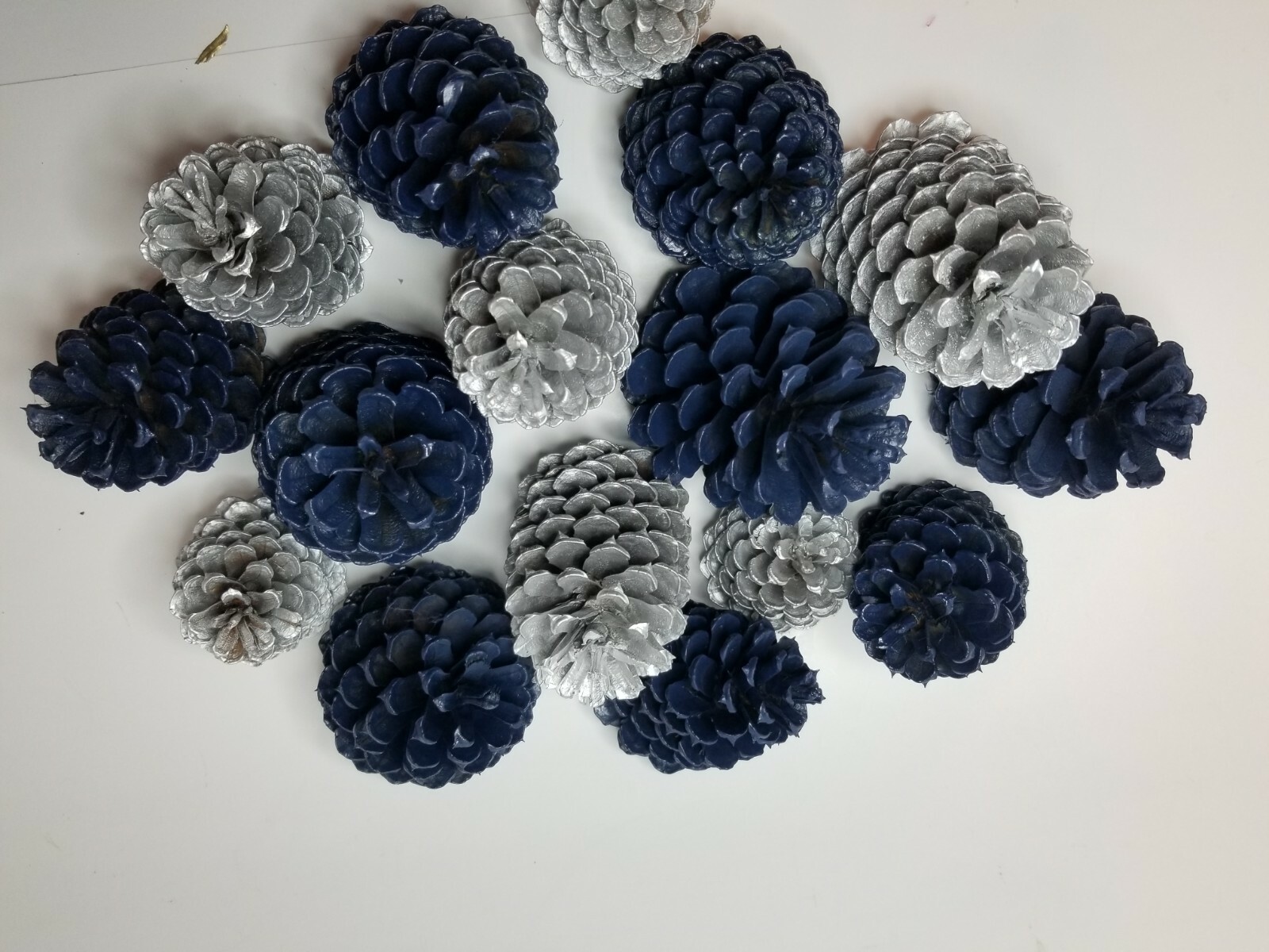 🎅15 Royal Blue & Silver Pine Cones Hand Painted Natural Premium Ponderosa Cones