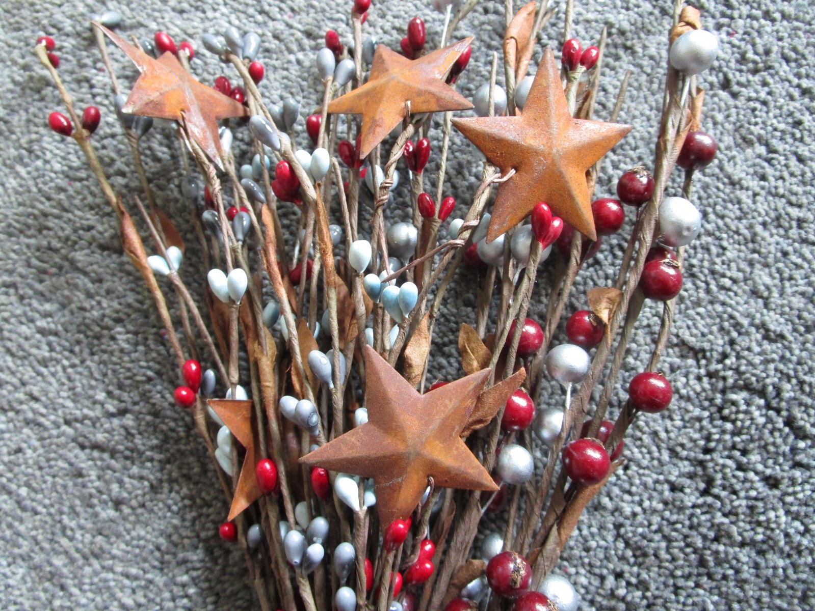 PIP Rice BERRY PICK RUSTY STARS 13″ SILVER, GRAY, RED, Scarlet Ohio State OSU