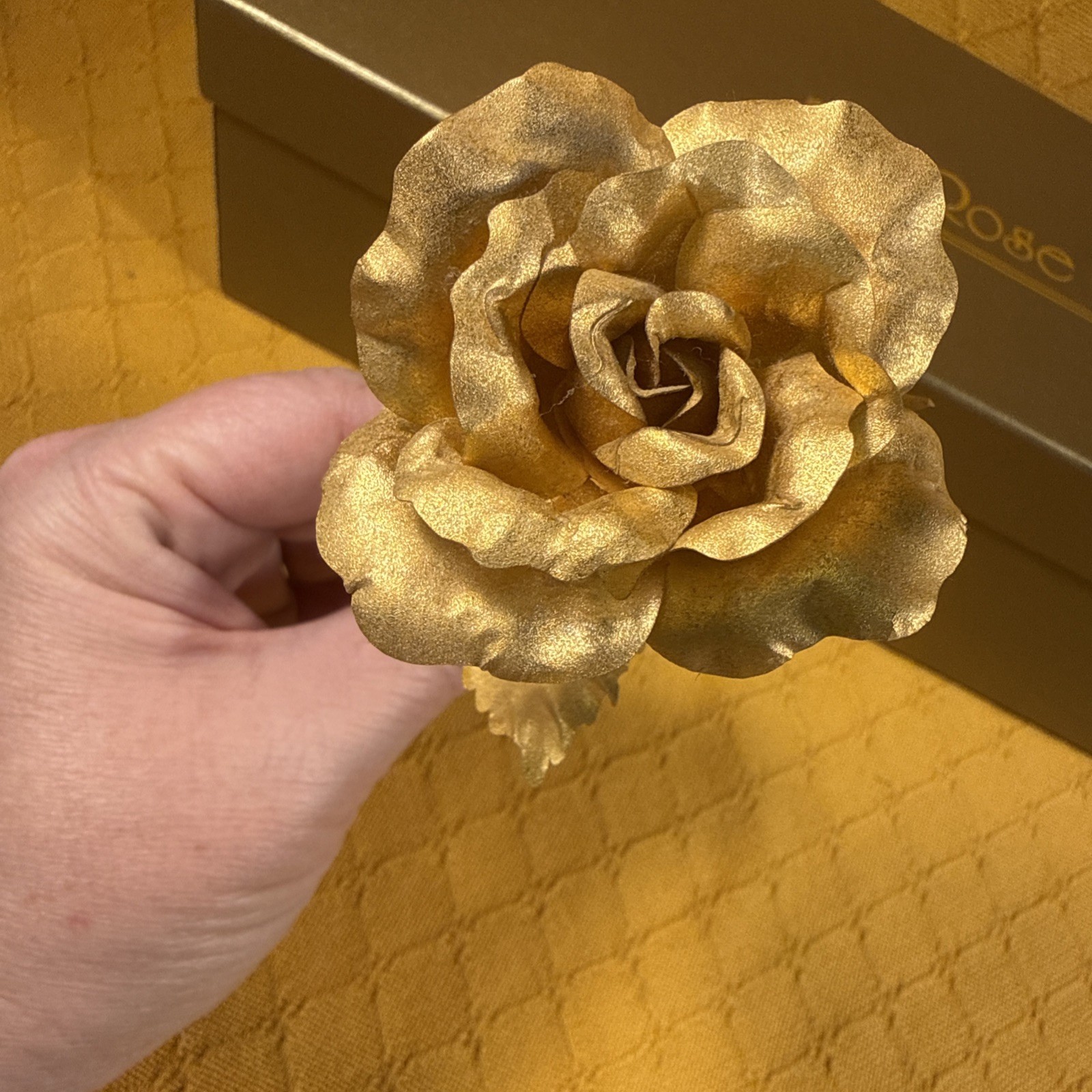 24K Gold Rose – Smaller, 6-7-inch — Delicate, Timeless Tribute to L-o-v-e.