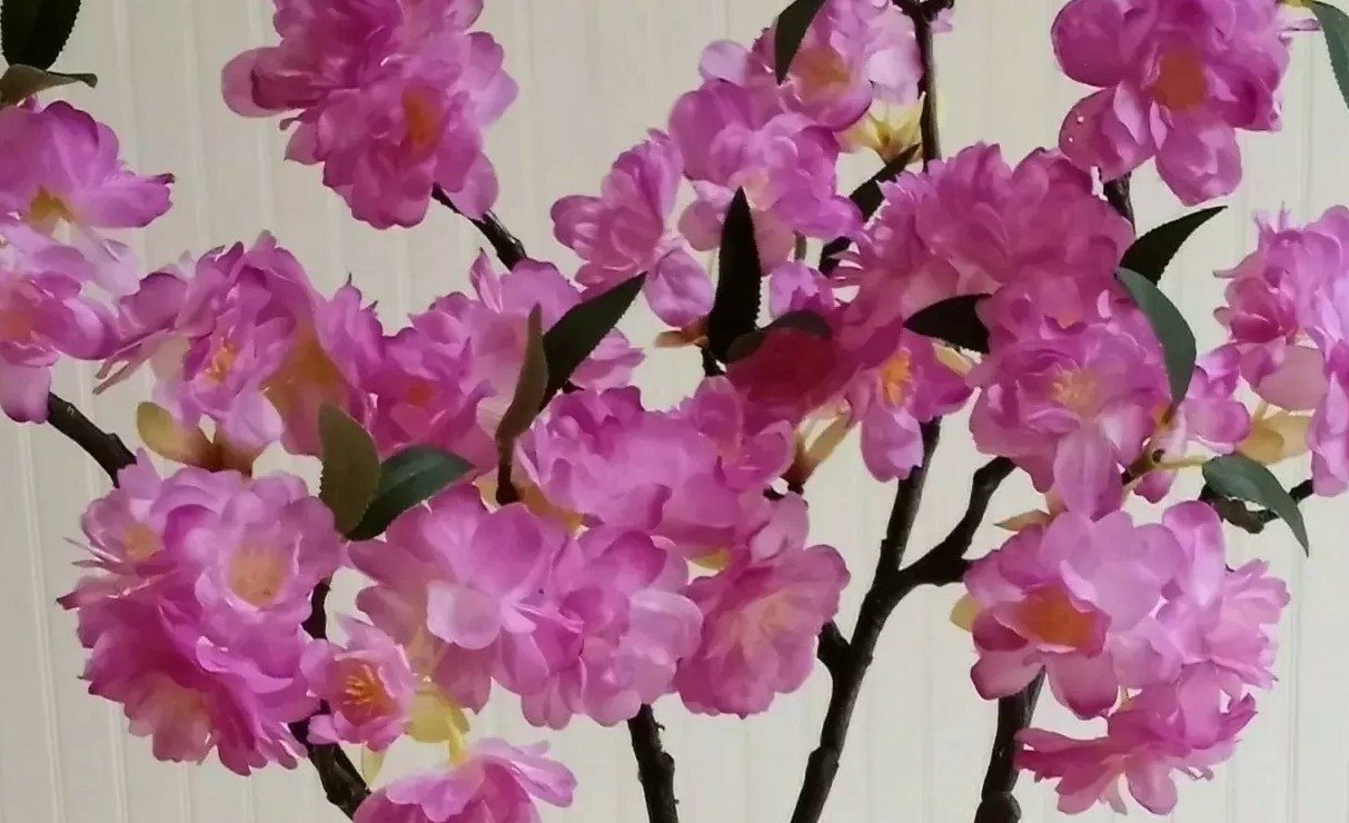 (4 pcs) Natural Lavender Cherry Blossom 16″ Branch Sakura Silk Flower Home Decor