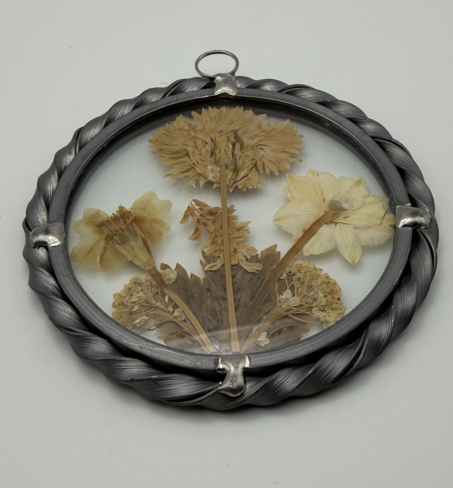 Vintage suncatcher | set of 2 pressed flower arrangements in pewter frames