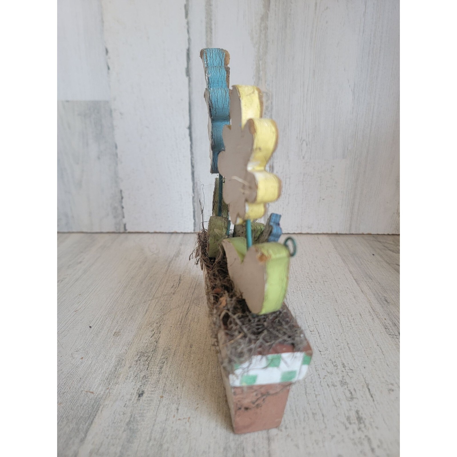 Wooden spring flower pot AS IS Easter home decor