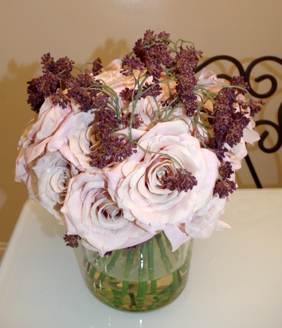 H Pink Roses & Burgundy Faux Floral Arrangement Clear Glass Vase Flower Bouquet