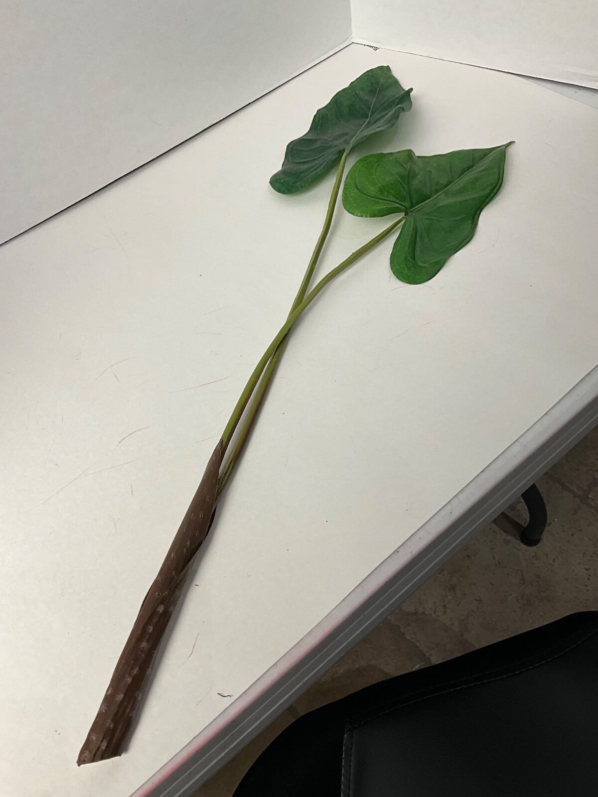2 Leave Artificial Calla Lily Plant Stems NWT 27 inches long