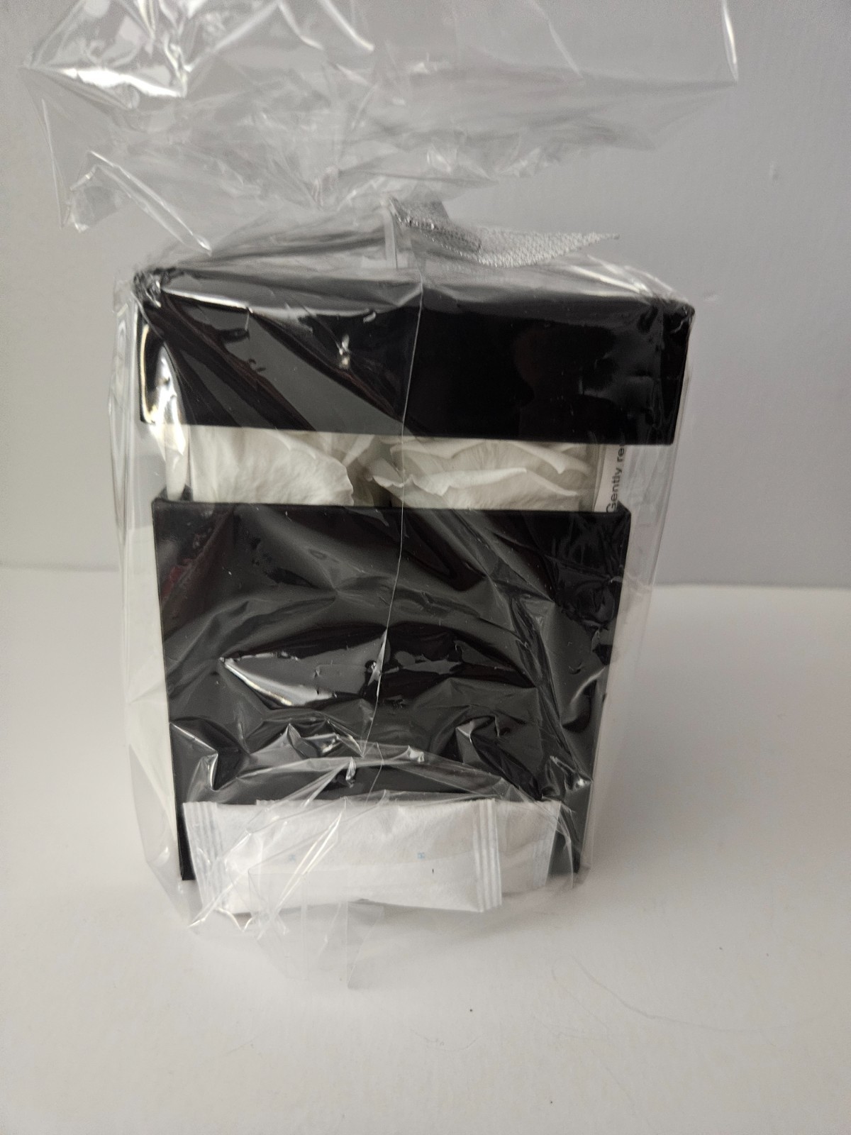 Flower Bouquet – 4 Real White Roses – Preserved Roses in a Square Box