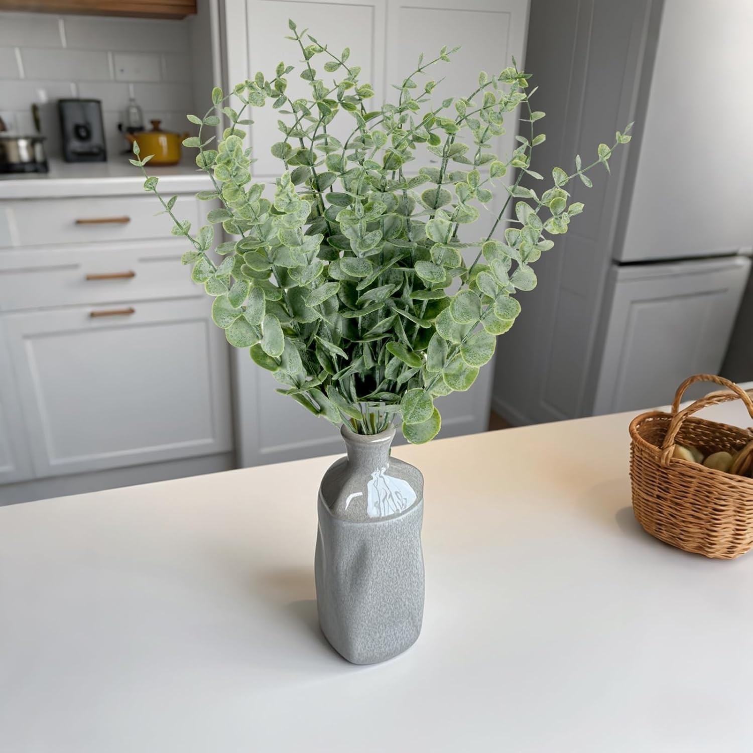 Versatile 20pcs Eucalyptus Stems – Perfect for Indoor, Outdoor & Wedding Decor