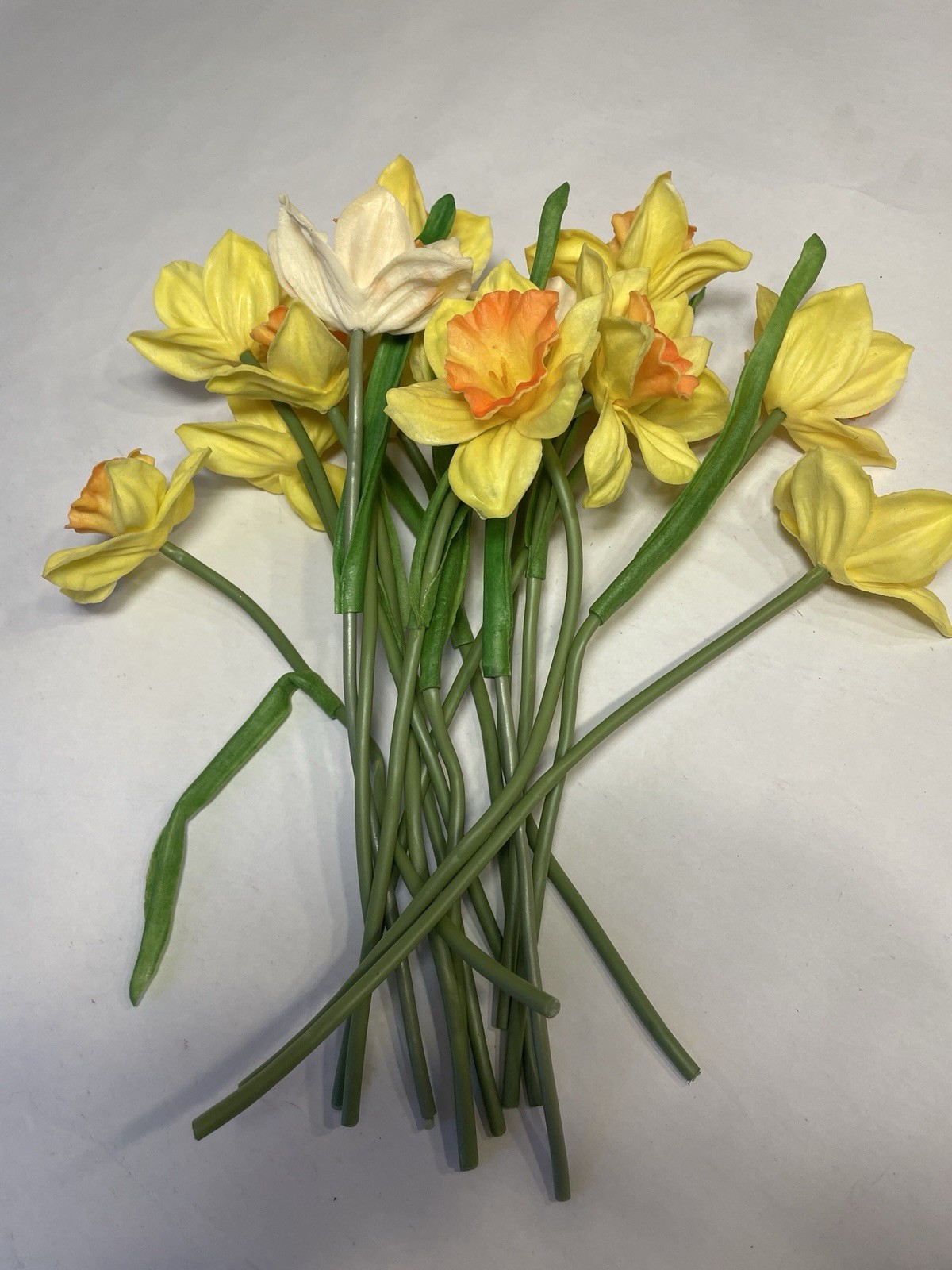 Yellow Artificial Daffodil Stems (Set of 16 Single Stems 12” Long)