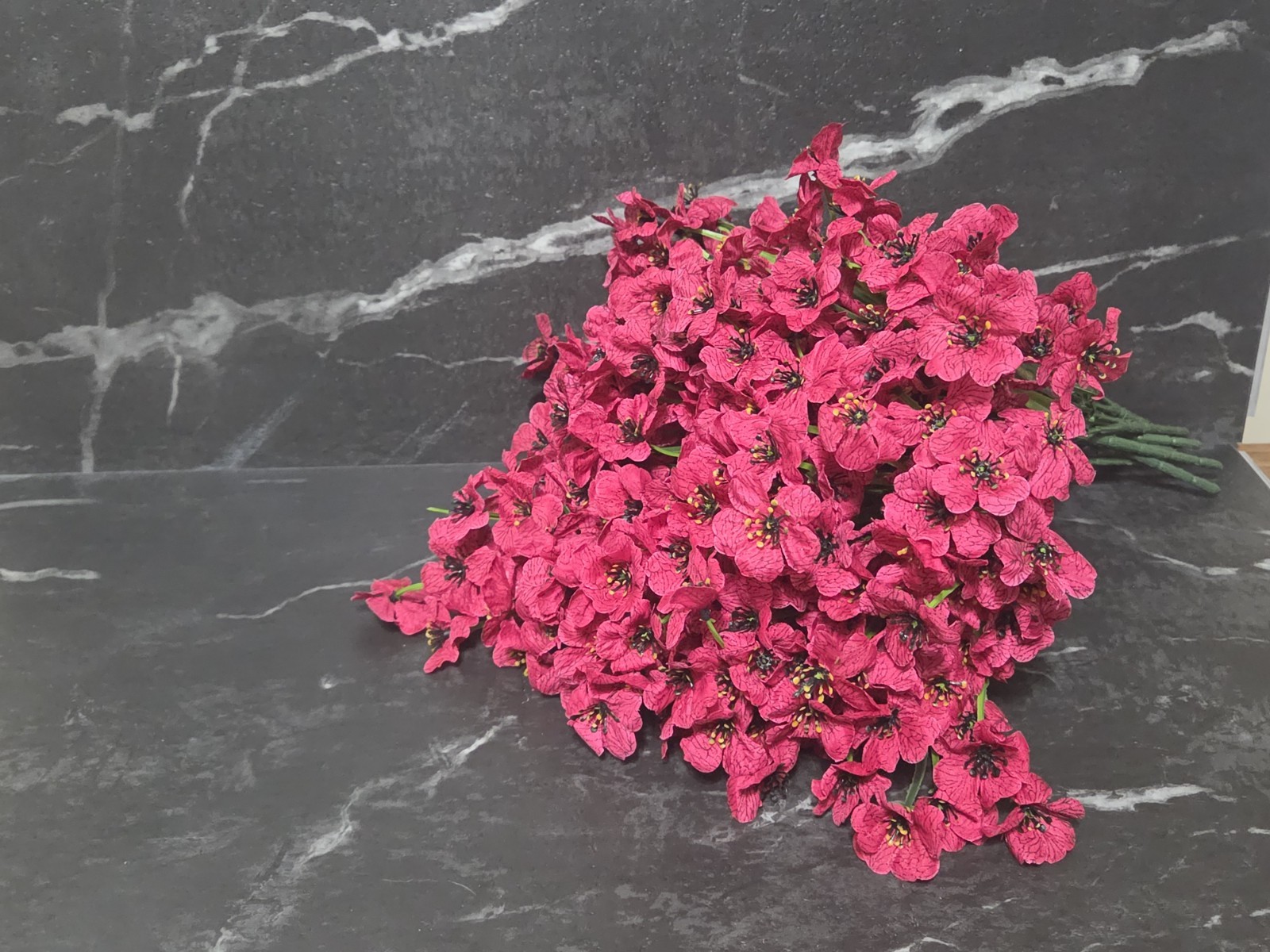 15 Pack Artificial Pink Floral Stems 14″ Black Center Craft Wedding Home Décor