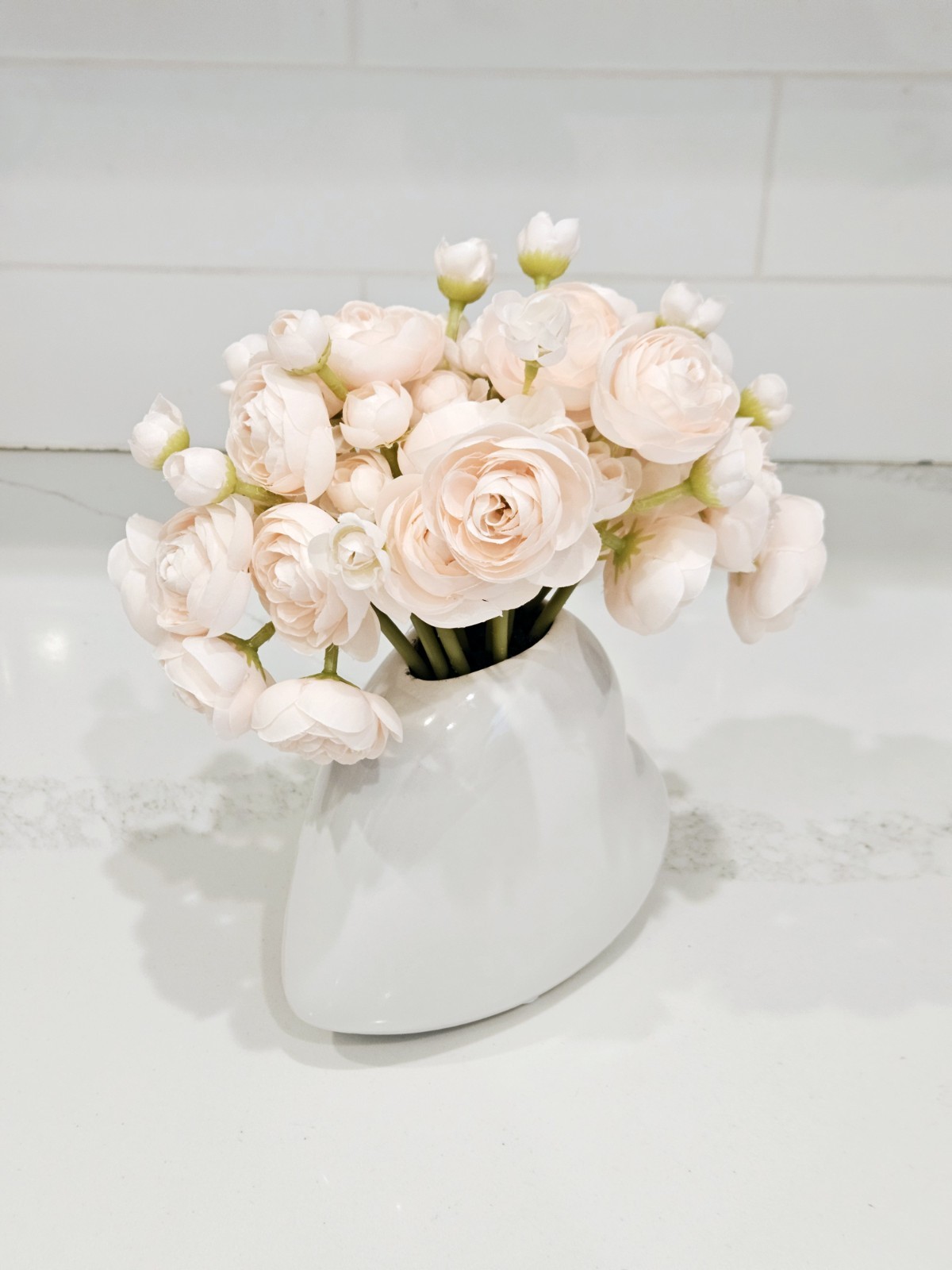 Nicole Miller Home Ceramic Heart Vase 10” Blush Faux Flower Arrangement New