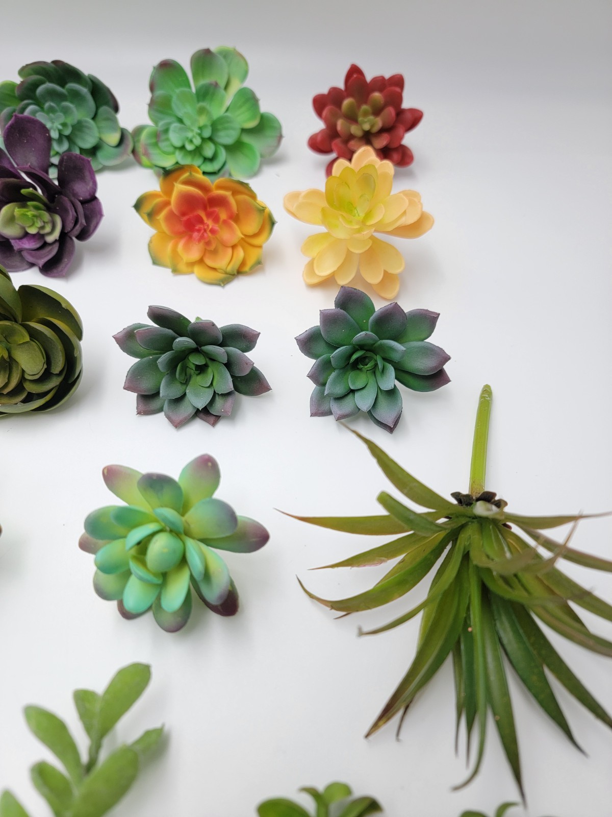 Lot of 21 Artificial Realistic Faux Succulent Plants Green Purple Red Orange