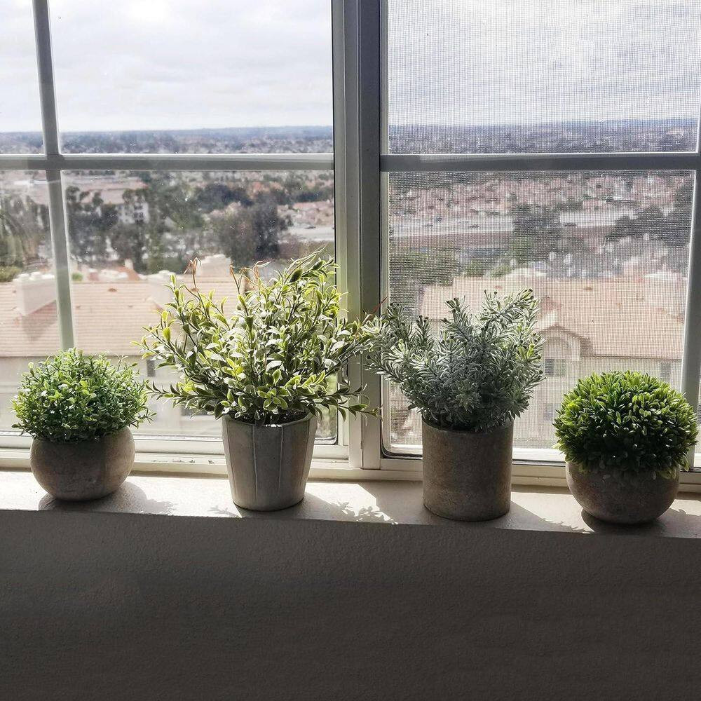 Small Fake Plants in Pulp Pot, 4 Pack