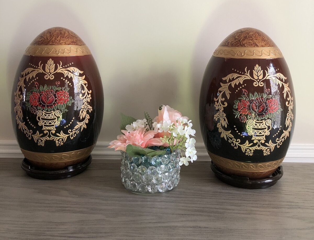 Easter Oval Eggs Pair Goldish Roses Pattern Flower Plant Wreath Design 14×8″
