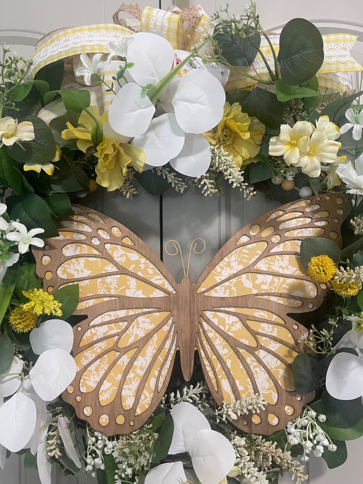Yellow Butterfly Floral Grapevine Wreath by Taylormadecustombows 25x25x9″