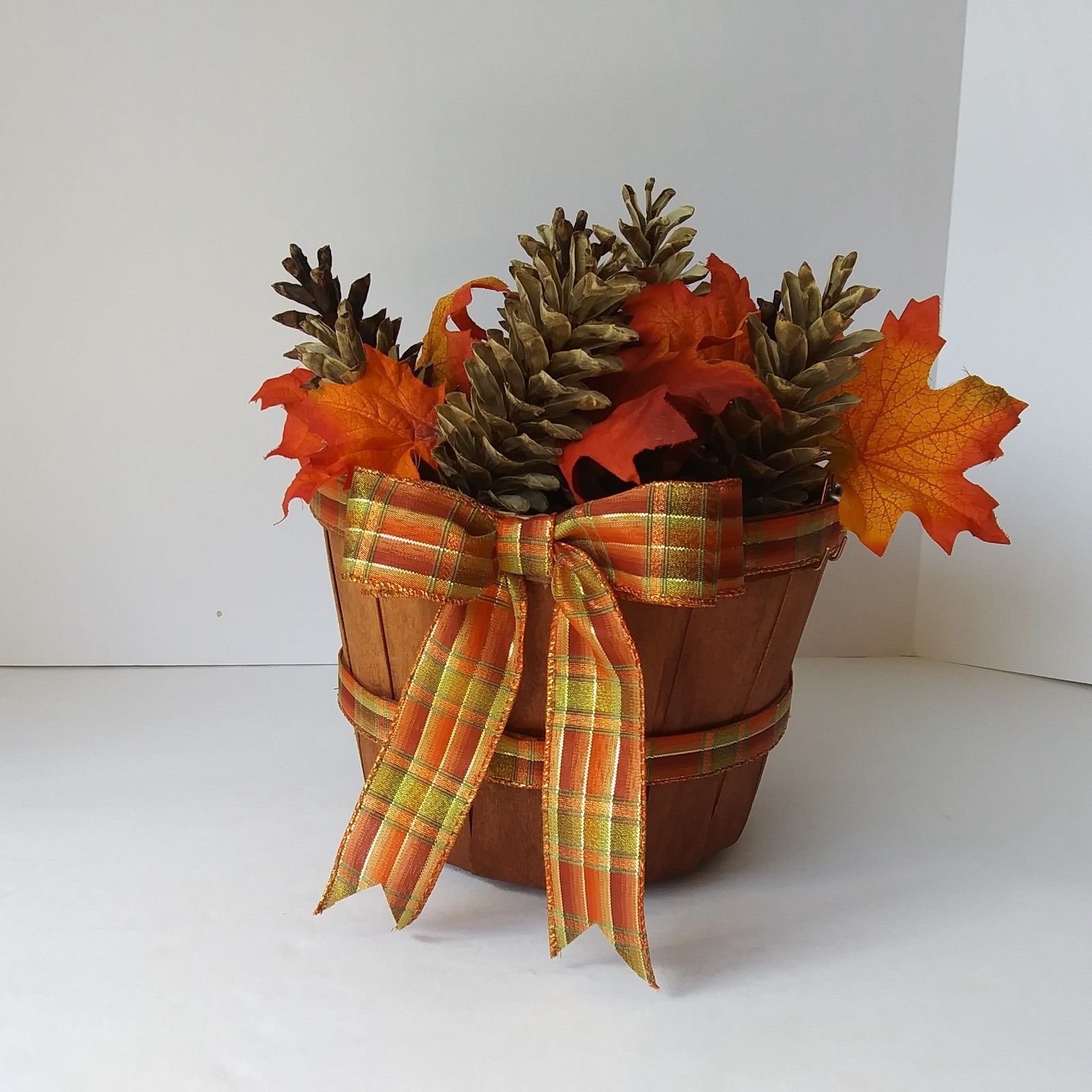 “Rustic Fall Pinecone Basket Centerpiece w/ Autumn Leaves & Plaid Bow Decor