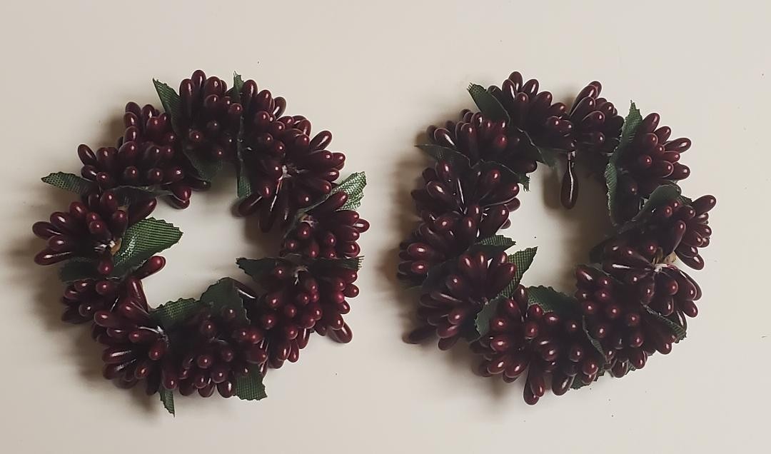 2 Country Primitive Burgundy Pip Berry Napkin Candle Rings 1.5″ Inner