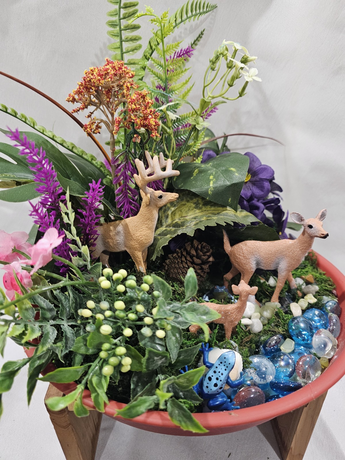 Dish Garden Artificial Flowers Arrangement THE DEER FAMILY Woods lake & more
