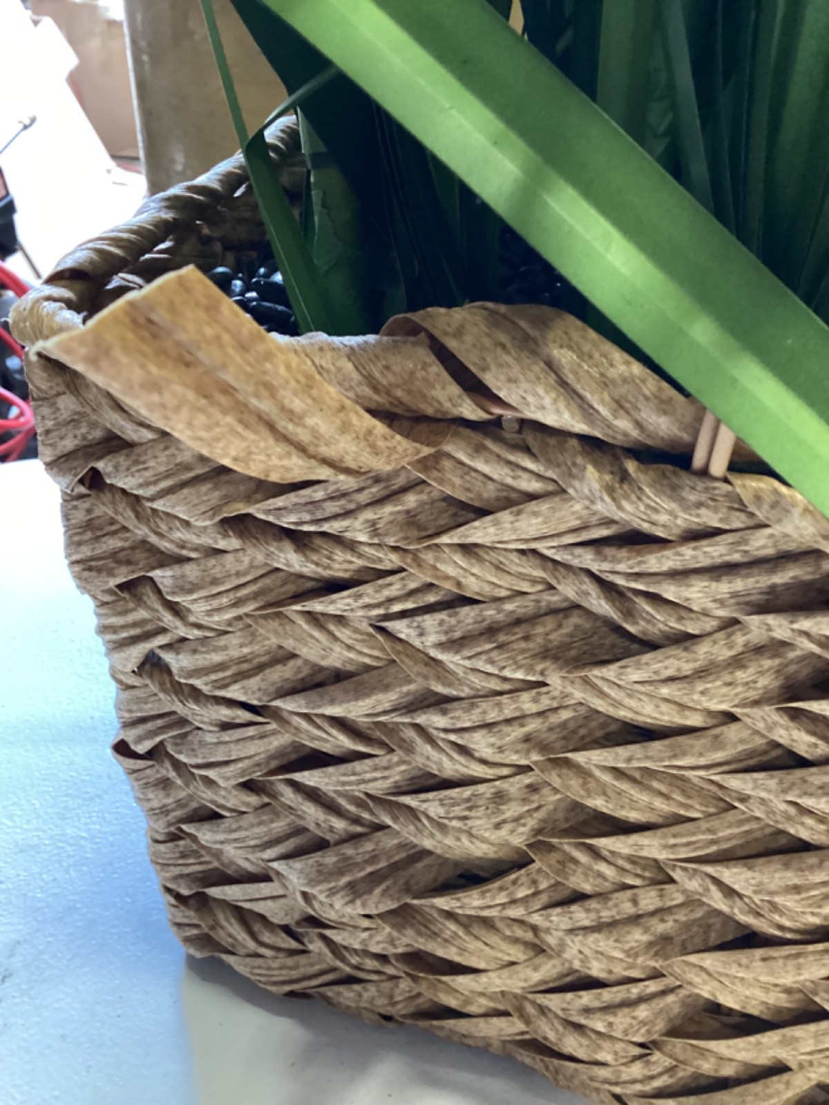 GREEN GRASS THICK IN ROPE BASKET ARTIFICIAL FLOWER 36” Tall 8” x 8” Basket