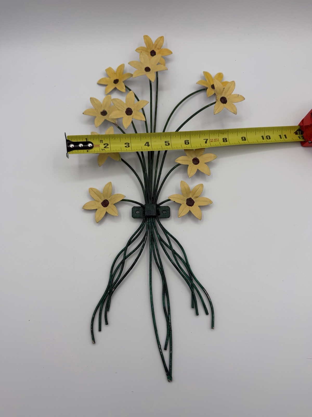 MCM Yellow Daisy Metal Floral Wall Decor Hanging Arrangement 15″ x 9″