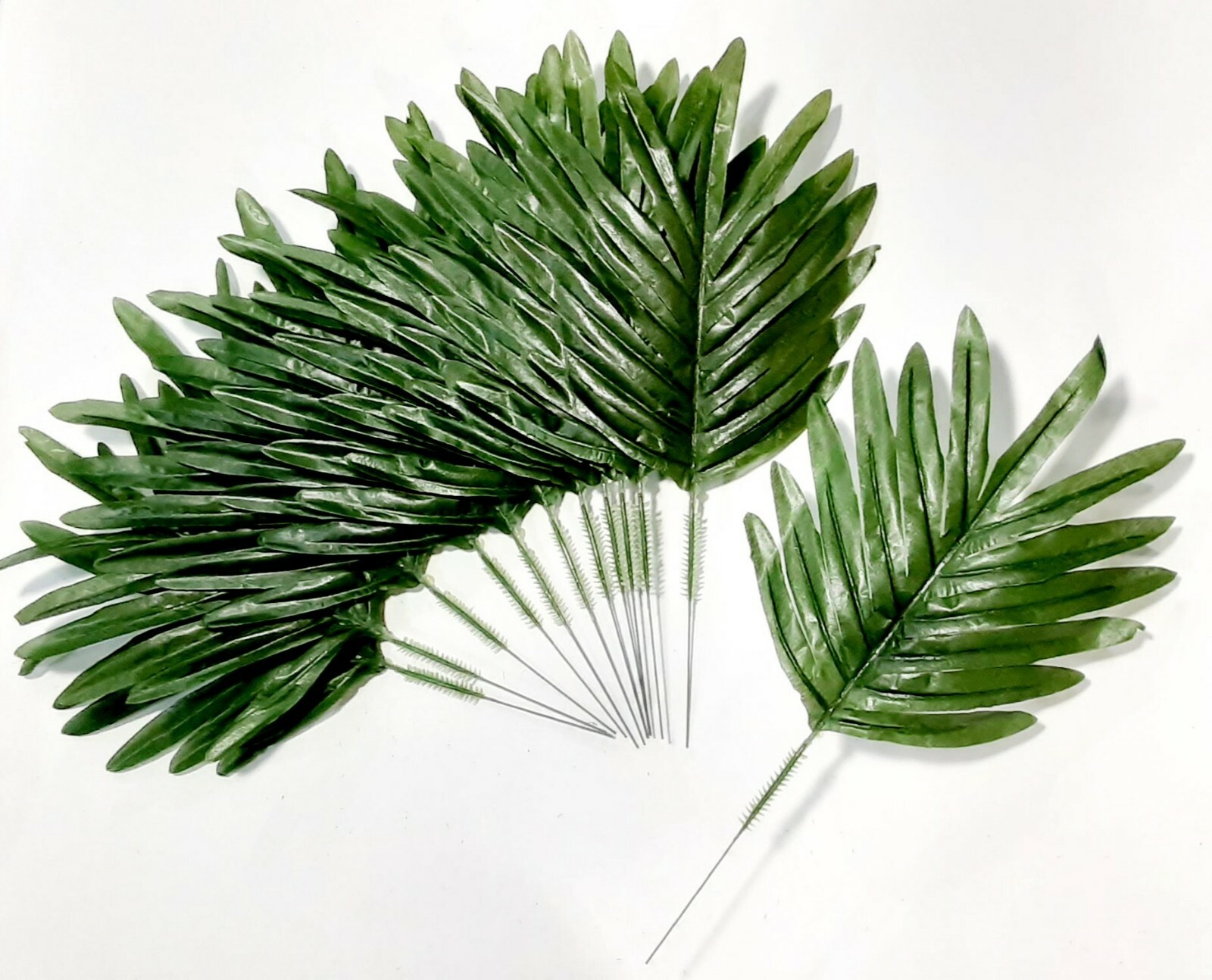 (12 Leaves) 12″ Green Fern Palm Silk Greenery Plant Flower In/Outdoor Decor USA