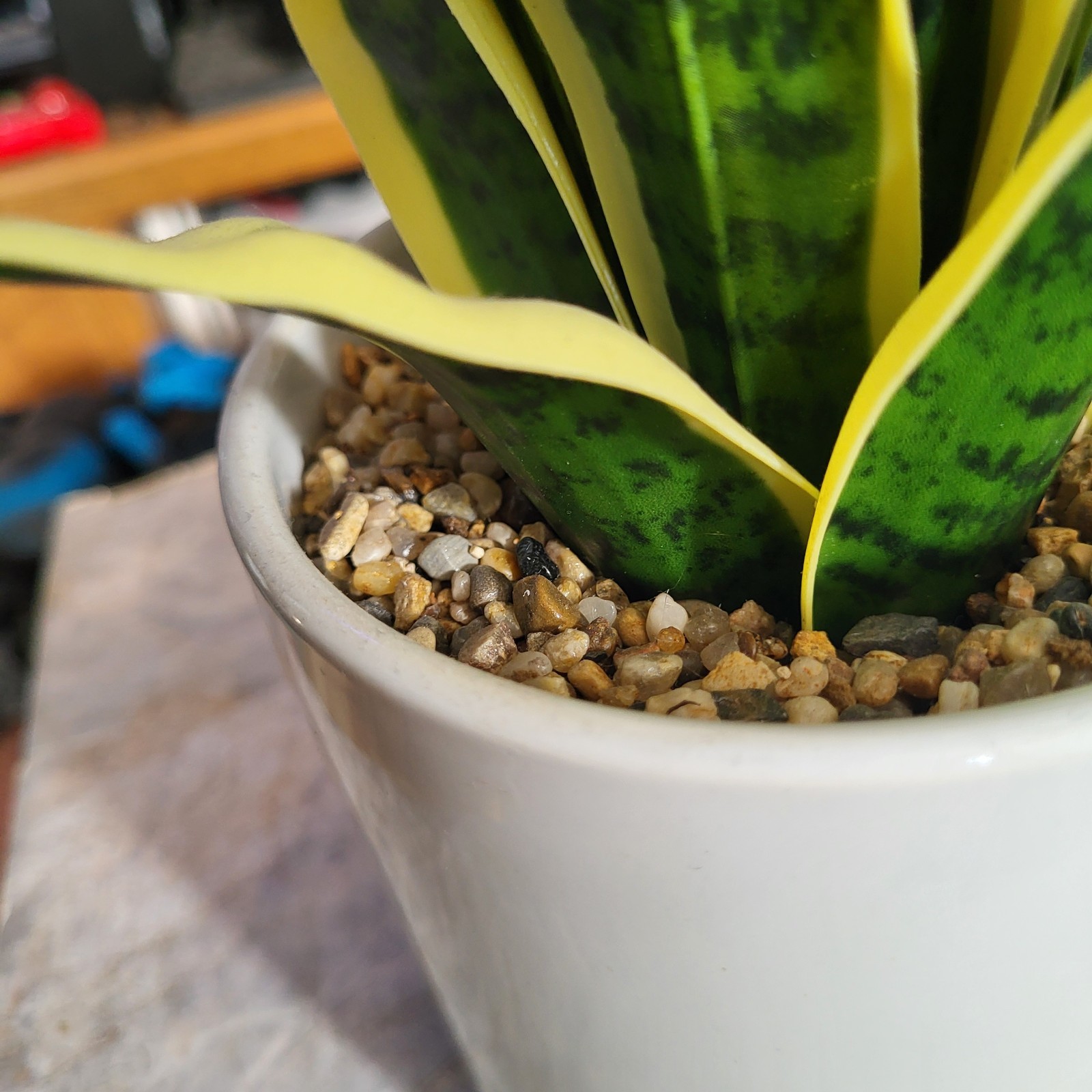 Artificial Snake Plant Potted, Sansevieria (Real Looking) 20″ Tall Porcelain Pot