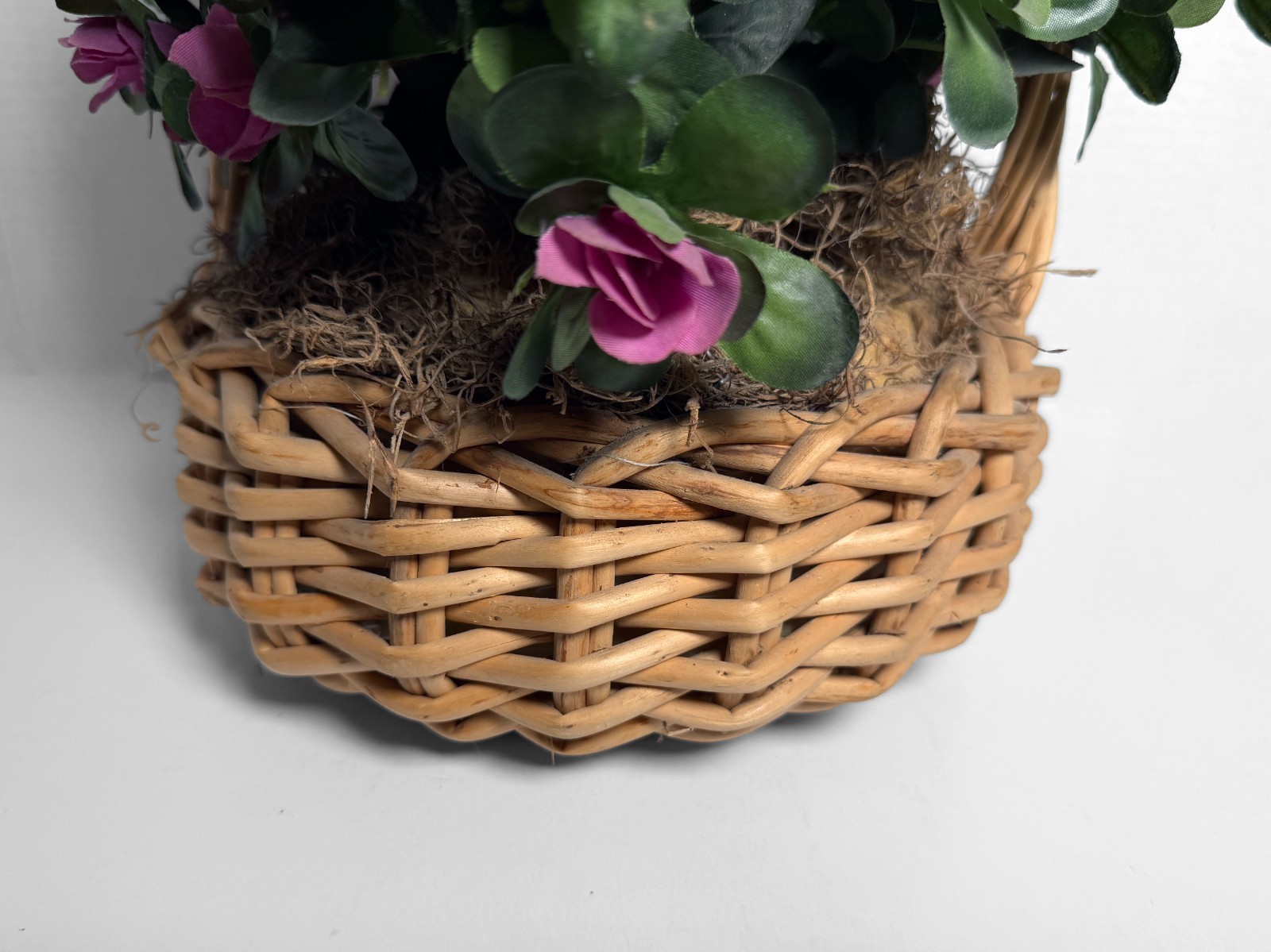 Camellia Artificial Flower Arrangement In Wicker Basket VTG 80s Centerpiece 13”h